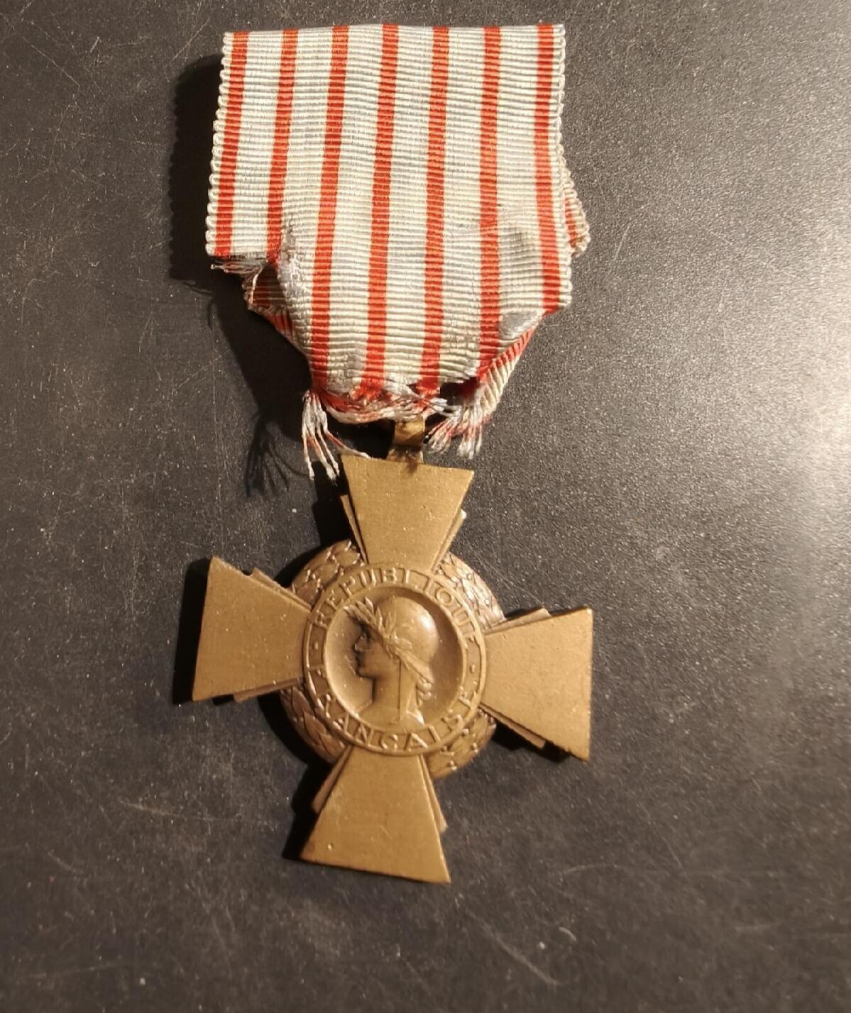 勋章杂货 法国战斗十字奖章