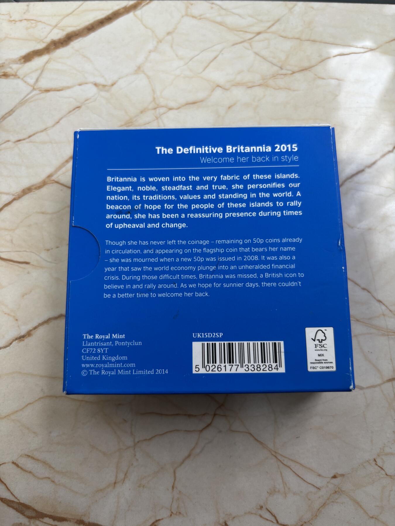 第189期拍卖 英国2015年不列颠女神重生2镑镀金精制纪念银币，925银镀金，12克，发行10500枚