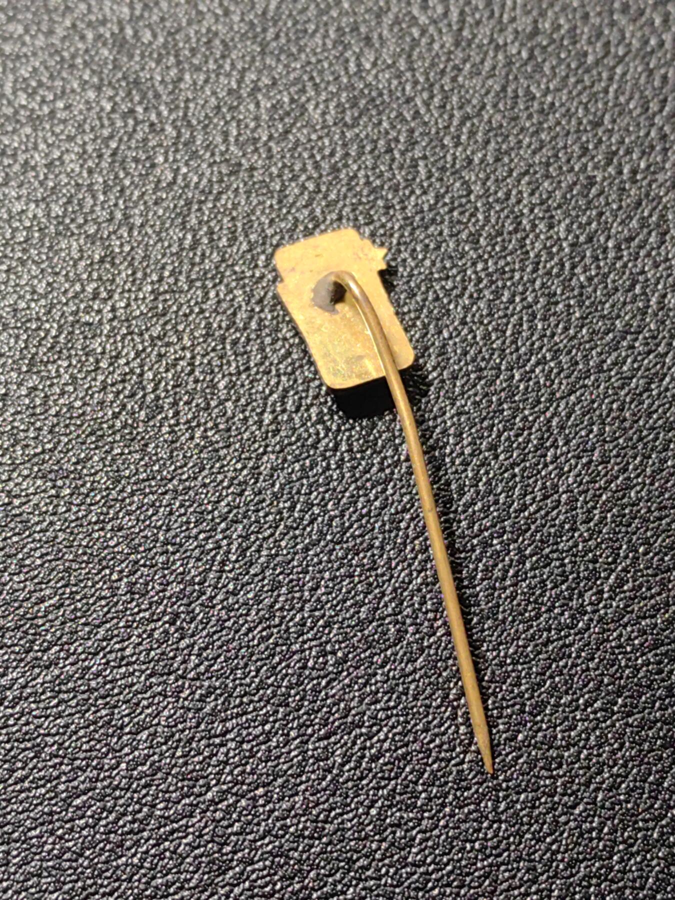 靖甫拍卖第二场 匈牙利共青团1972集会证章