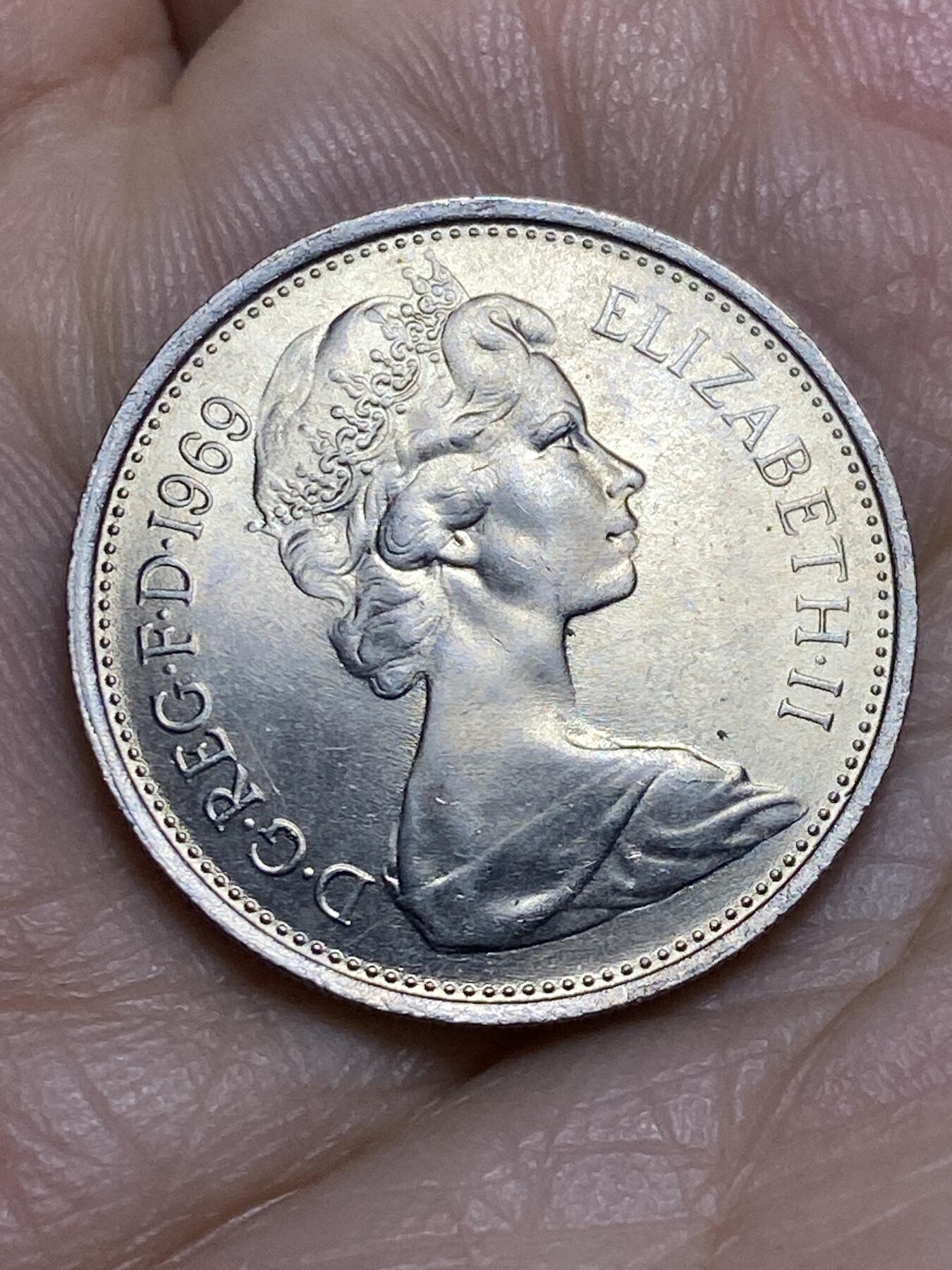 2026年第十四场(总第一百八十三场）外国好品散币场(免佣金) 英国🇬🇧1969年5新便士(伊丽莎白二世中年花冠，十进制第一版)