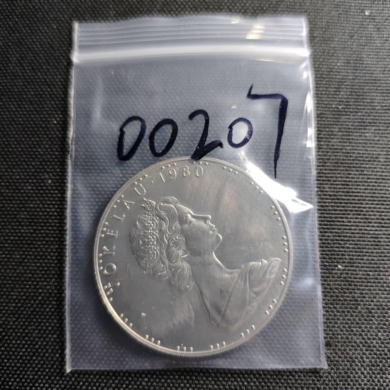 KK钱币收藏小铺  第400期  百期特拍（四拍之四）2月预留时间 周末发货   1980托克劳1元纪念币 椰子蟹 发行量仅1万