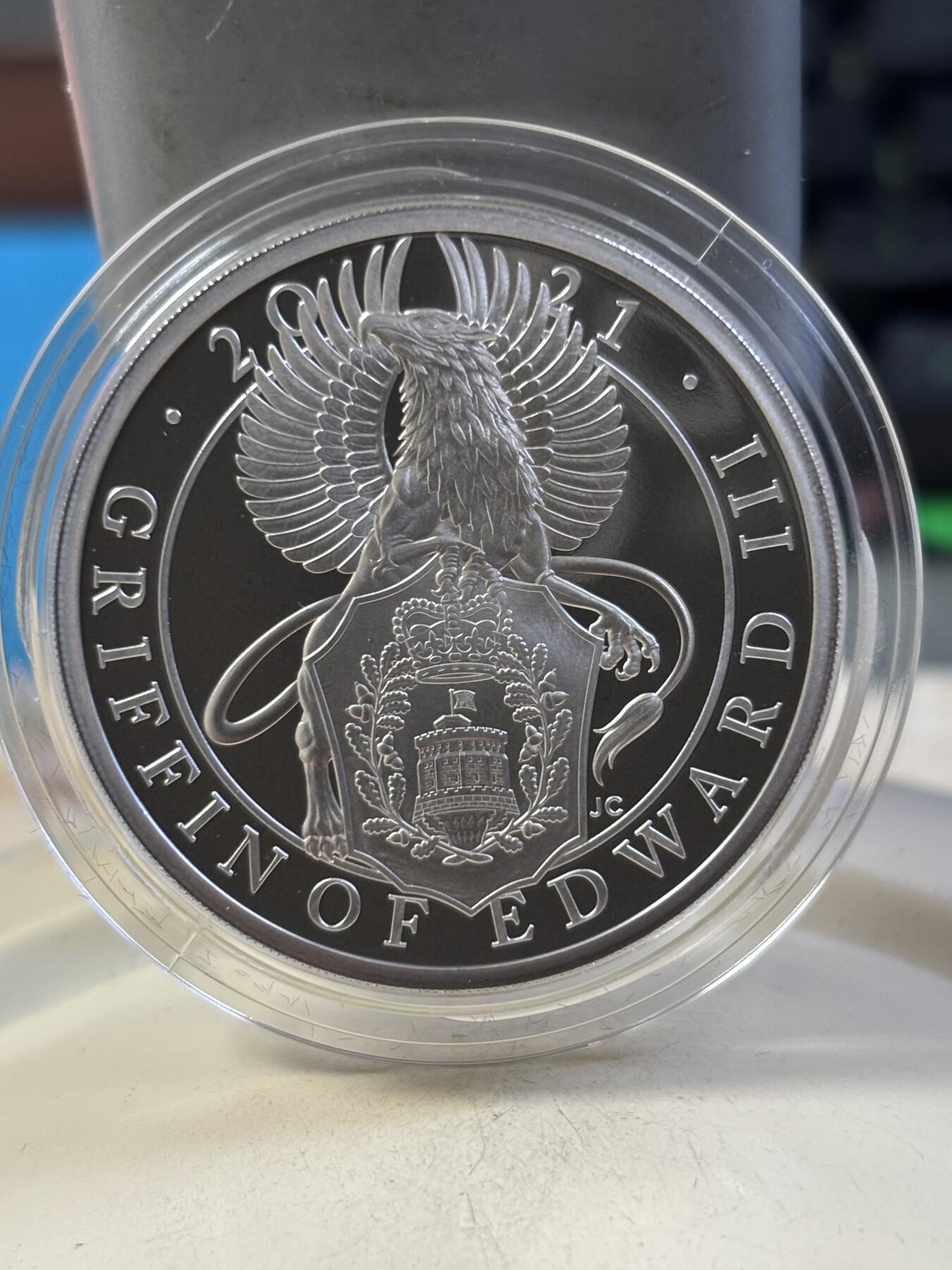 第189期拍卖 英国2021年女王神兽系列10格里芬1盎司精制银币，999银，发行4400枚