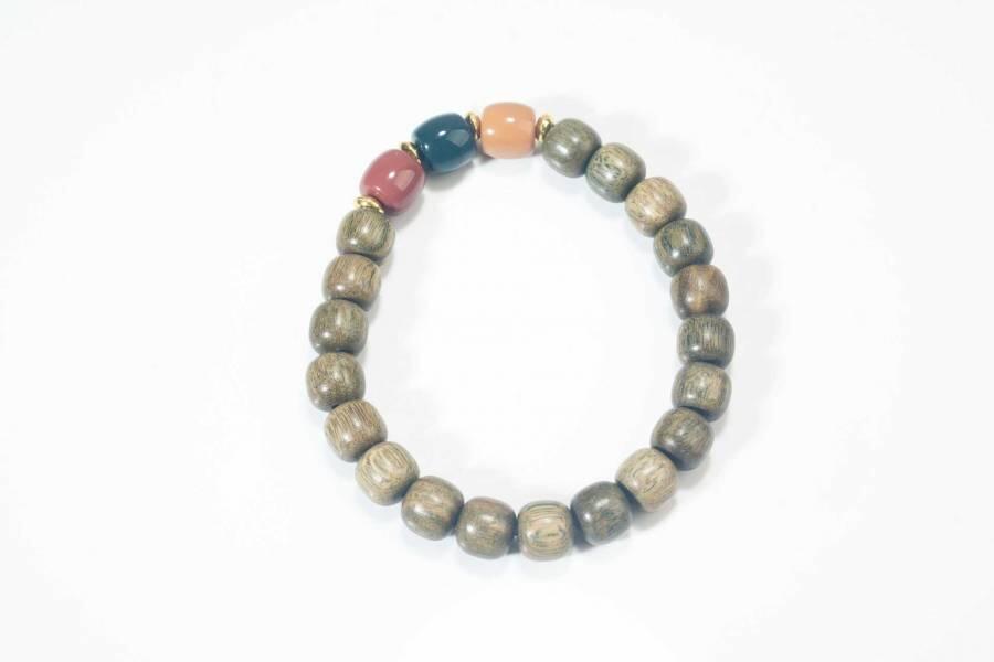 上海都达杂项专场二十五（全场包邮）  天然绿檀木老型珠手串87-270