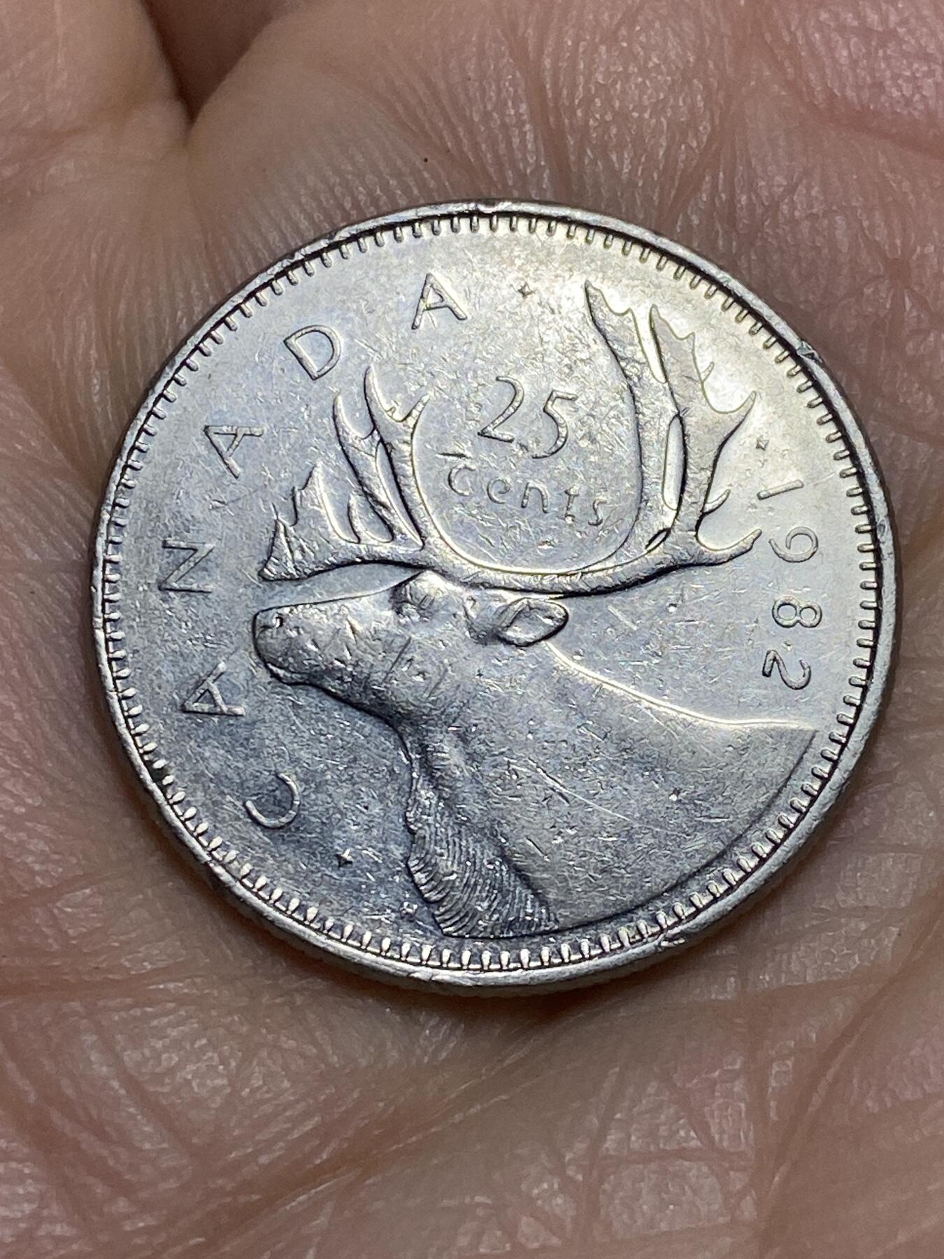 2026年第十四场(总第一百八十三场）外国好品散币场(免佣金) 加拿大🇨🇦1982年25分(伊丽莎白二世中年花冠第四版)