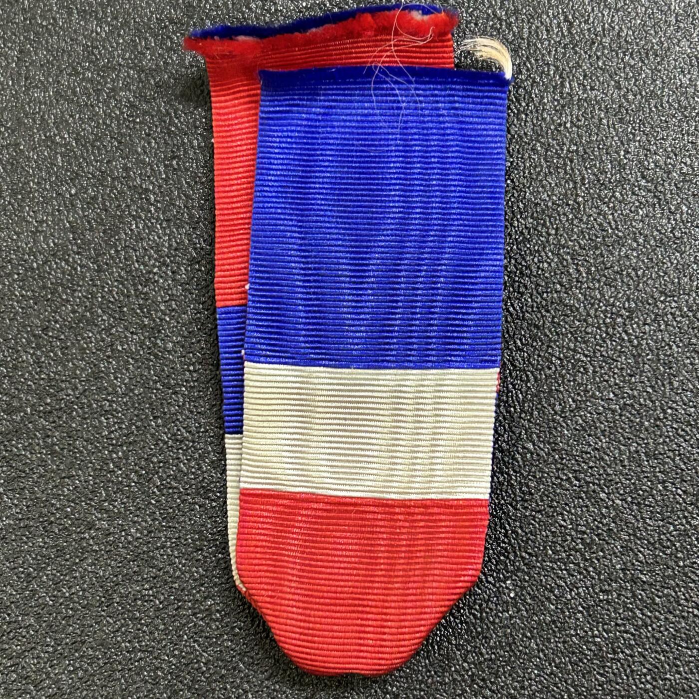 西秦中古拍卖第七十四期 法国银级劳工奖章绶带