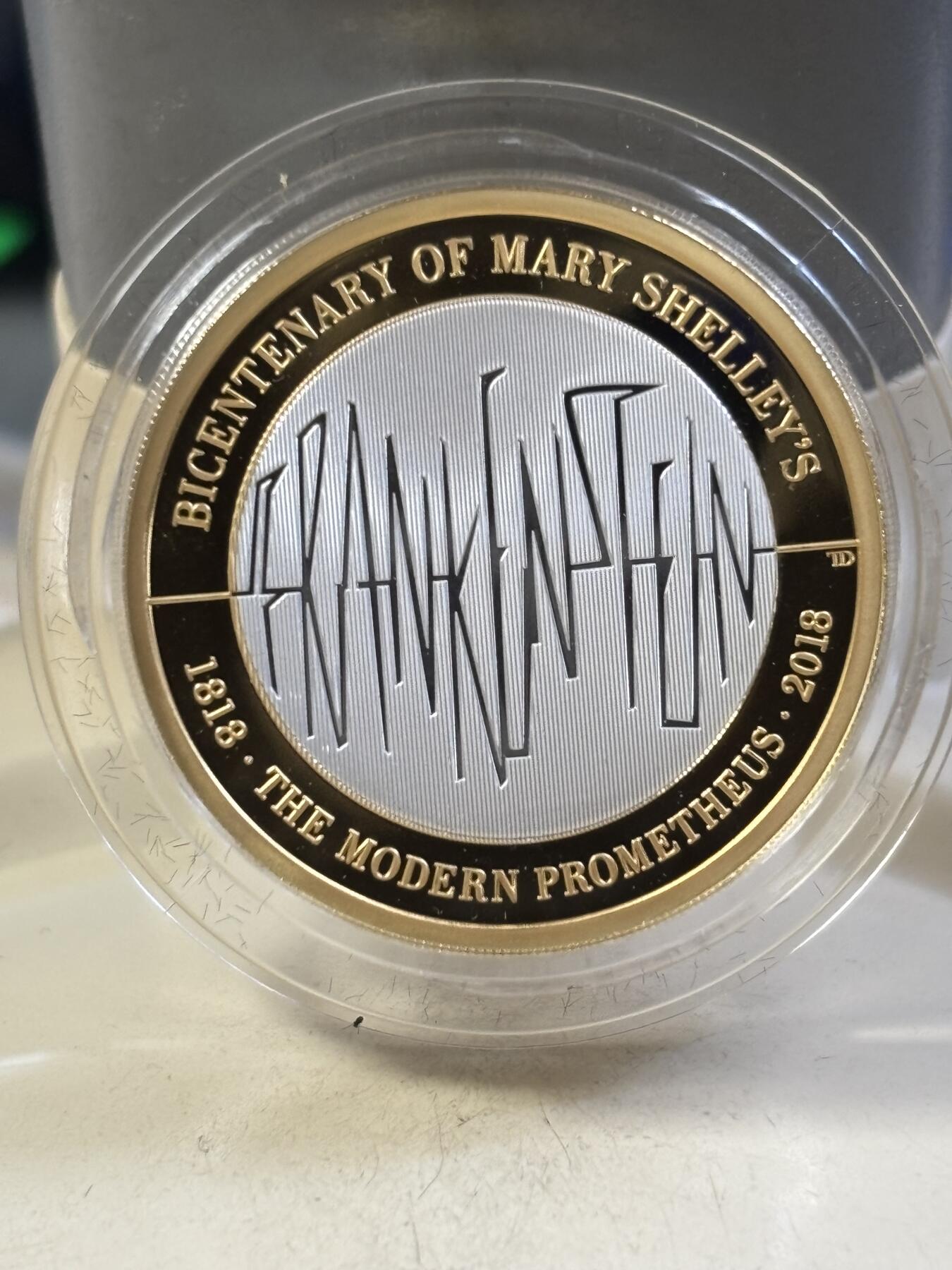 第189期拍卖 英国2018年科学怪人2镑双色加厚精制纪念银币，925银镀金，24克，发行1818枚