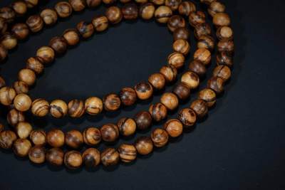 上海都达杂项专场六（全场包邮） 天然加里曼丹沉香0.6多圈圆珠手串 附鉴定证书87-239