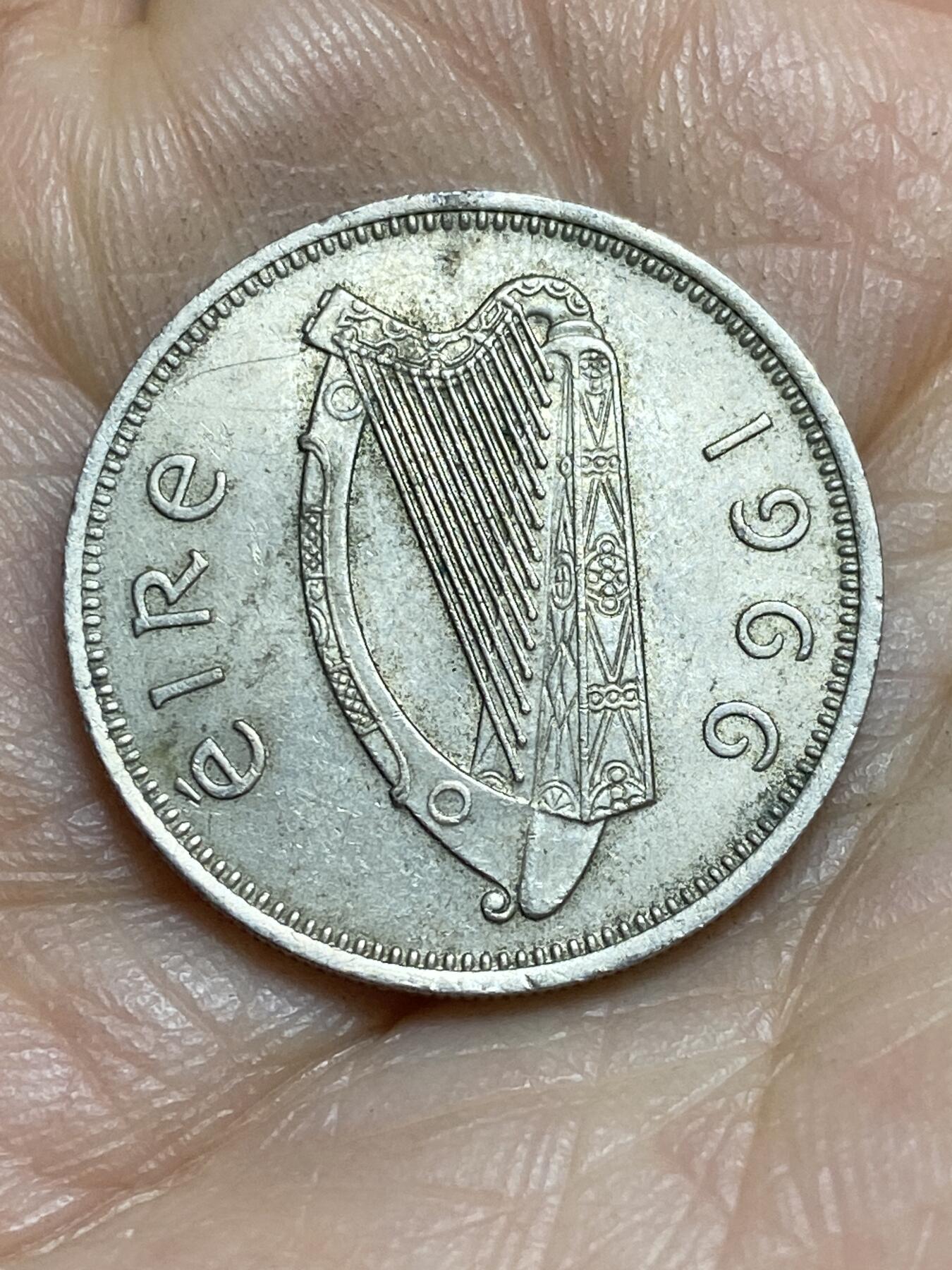 2026年第十四场(总第一百八十三场）外国好品散币场(免佣金) 爱尔兰🇮🇪1966年1先令(共和国时期第一套)