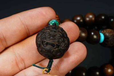 上海都达杂项专场六（全场包邮） 天然虎斑沉香手持跑环流苏桶珠、搭配财宝貔貅吊坠手串 附鉴定证书87-230