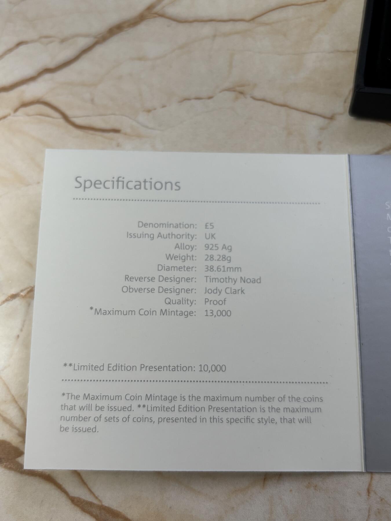 第189期拍卖 英国2017年一个世纪皇室服务温莎王朝百年纪念银币，925银，28.28克，发行5000枚，有氧化