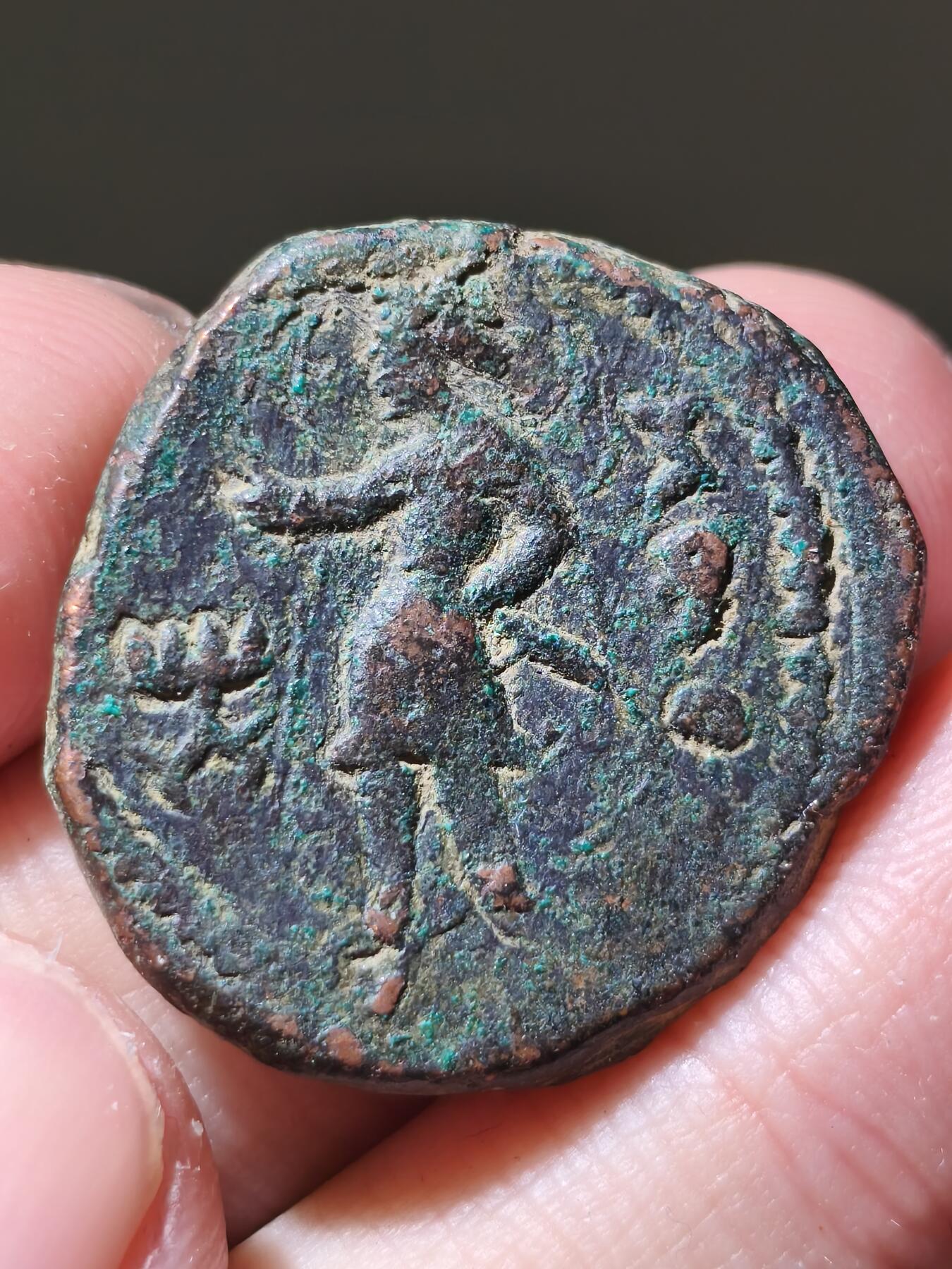 星盘世界钱币一月三十一日古典币专场 贵霜帝国 胡韦色迦铜币 四德拉克马 正面国王骑大象 背面月神玛奥