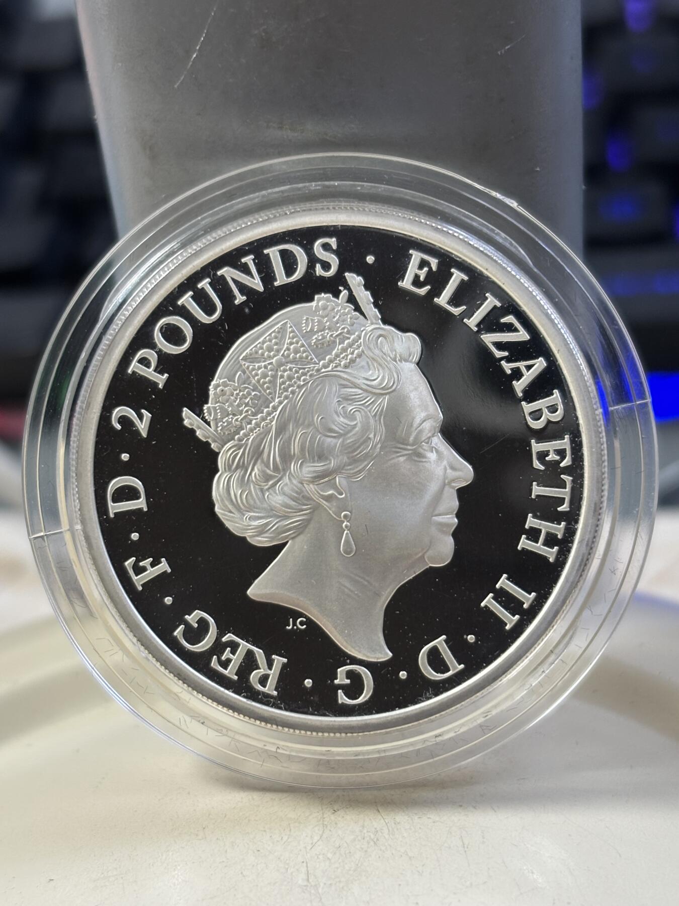 第189期拍卖 英国2018年中国生肖系列狗年1盎司精制纪念银币，999银，发行量5008枚，没有外面纸套