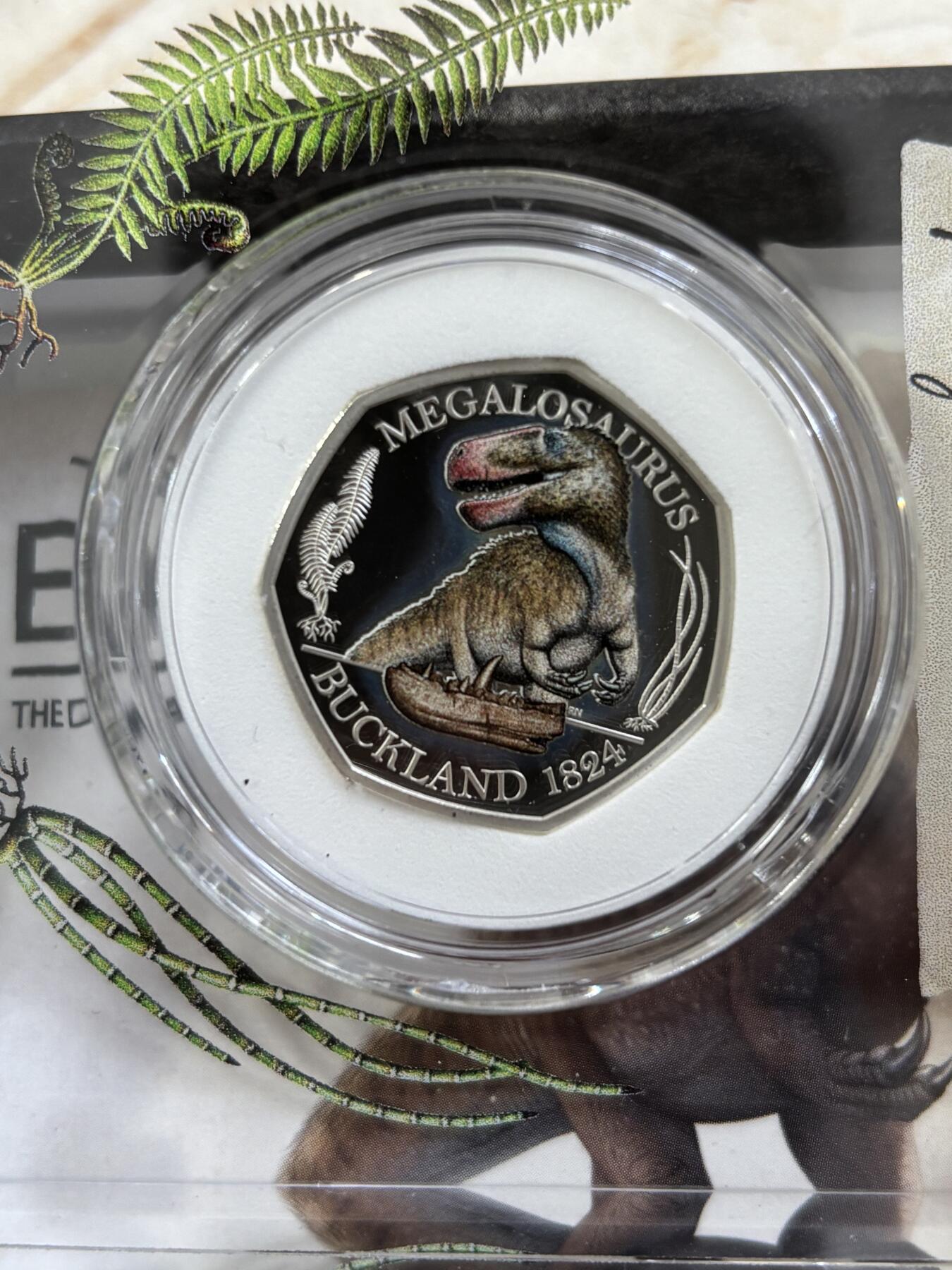 第189期拍卖 英国2020年自然博物馆恐龙系列斑龙纪念彩色银币，925银，8克，发行7000枚