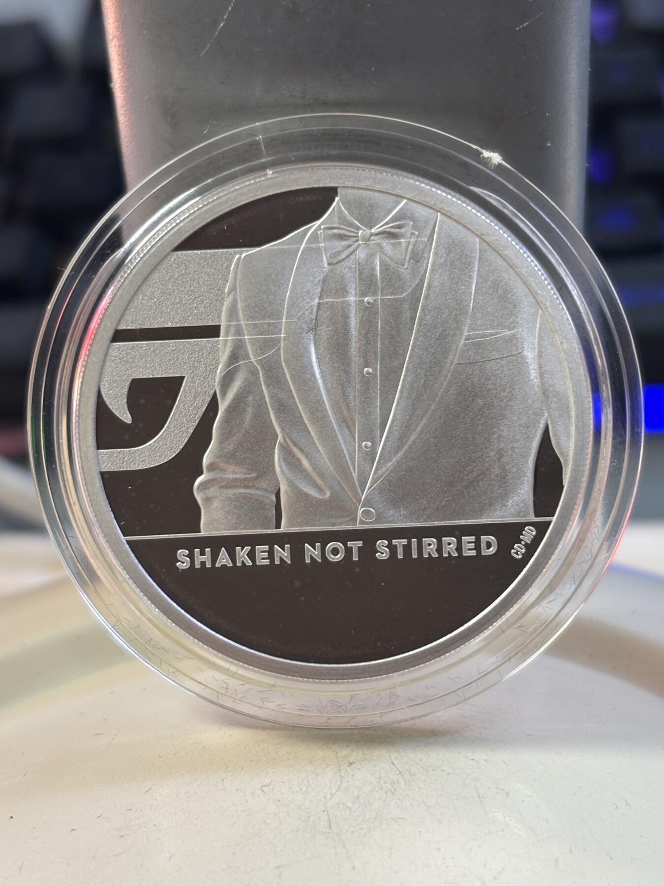 第189期拍卖 英国2020年007系列3永远的詹姆斯邦德1盎司银币，999银，发行7007枚