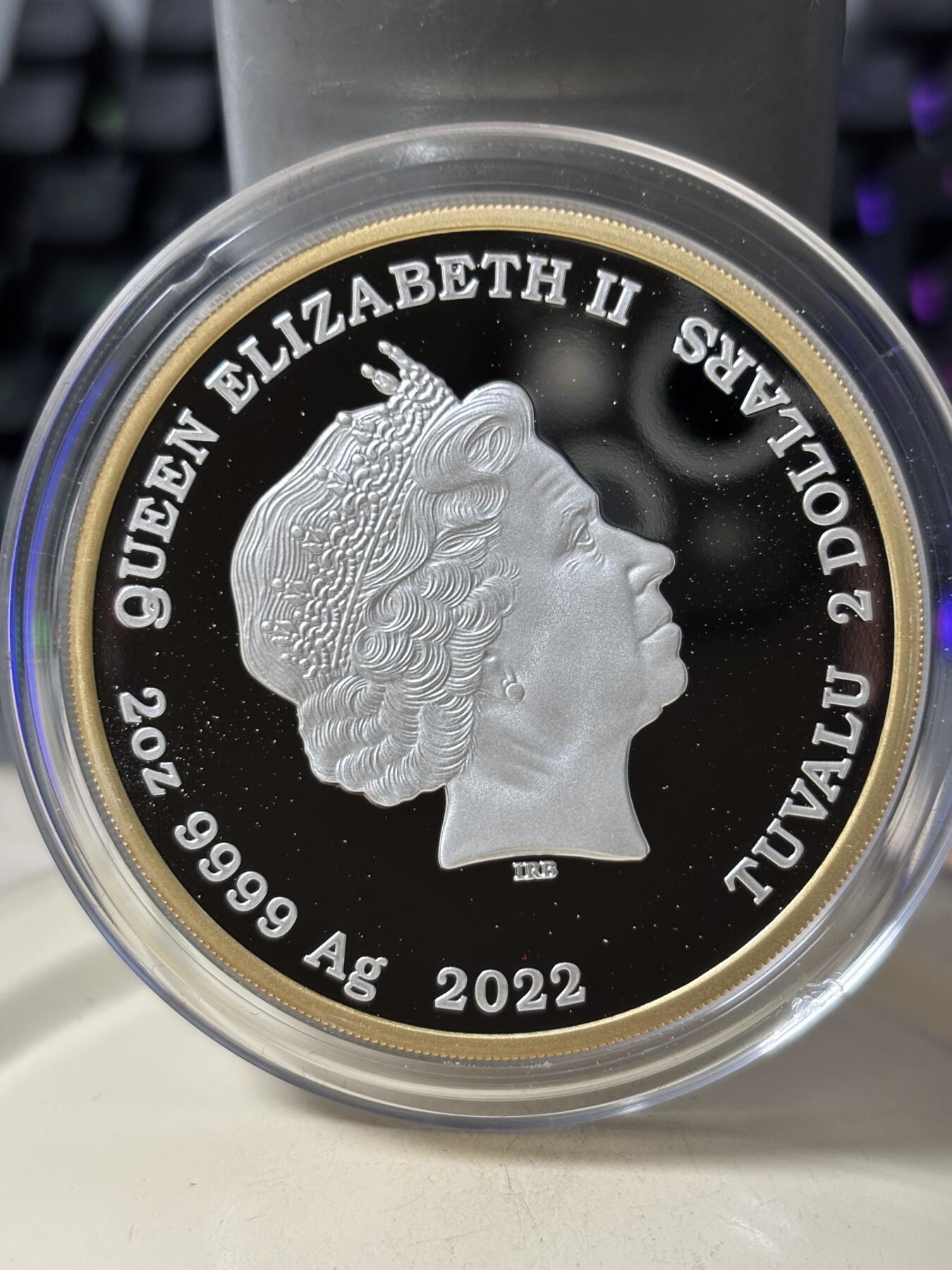 第189期拍卖 图瓦卢2022年图坦卡蒙发现2盎司镀金彩色纪念银币，9999银，发行2000枚，