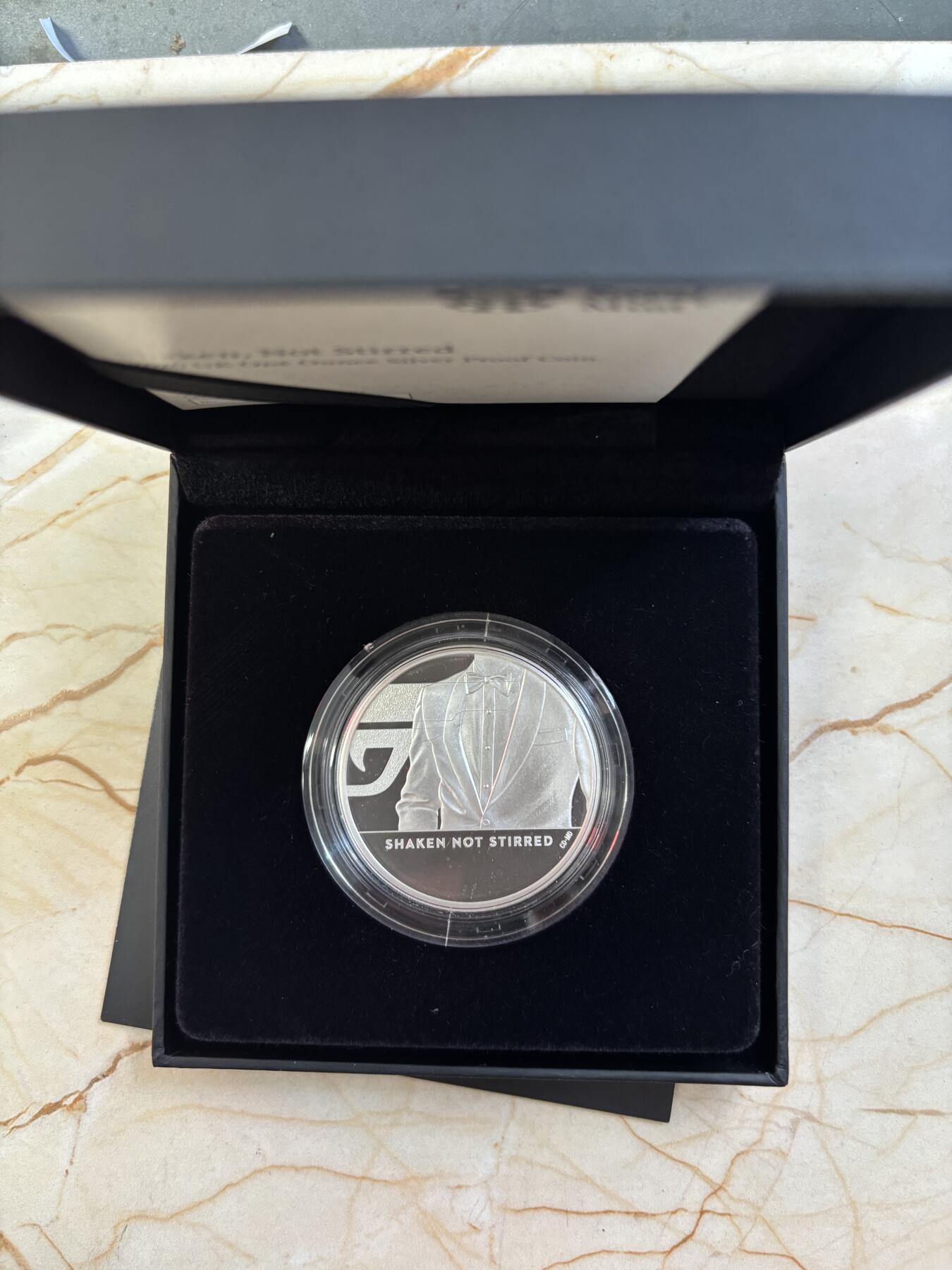 第189期拍卖 英国2020年007系列3永远的詹姆斯邦德1盎司银币，999银，发行7007枚