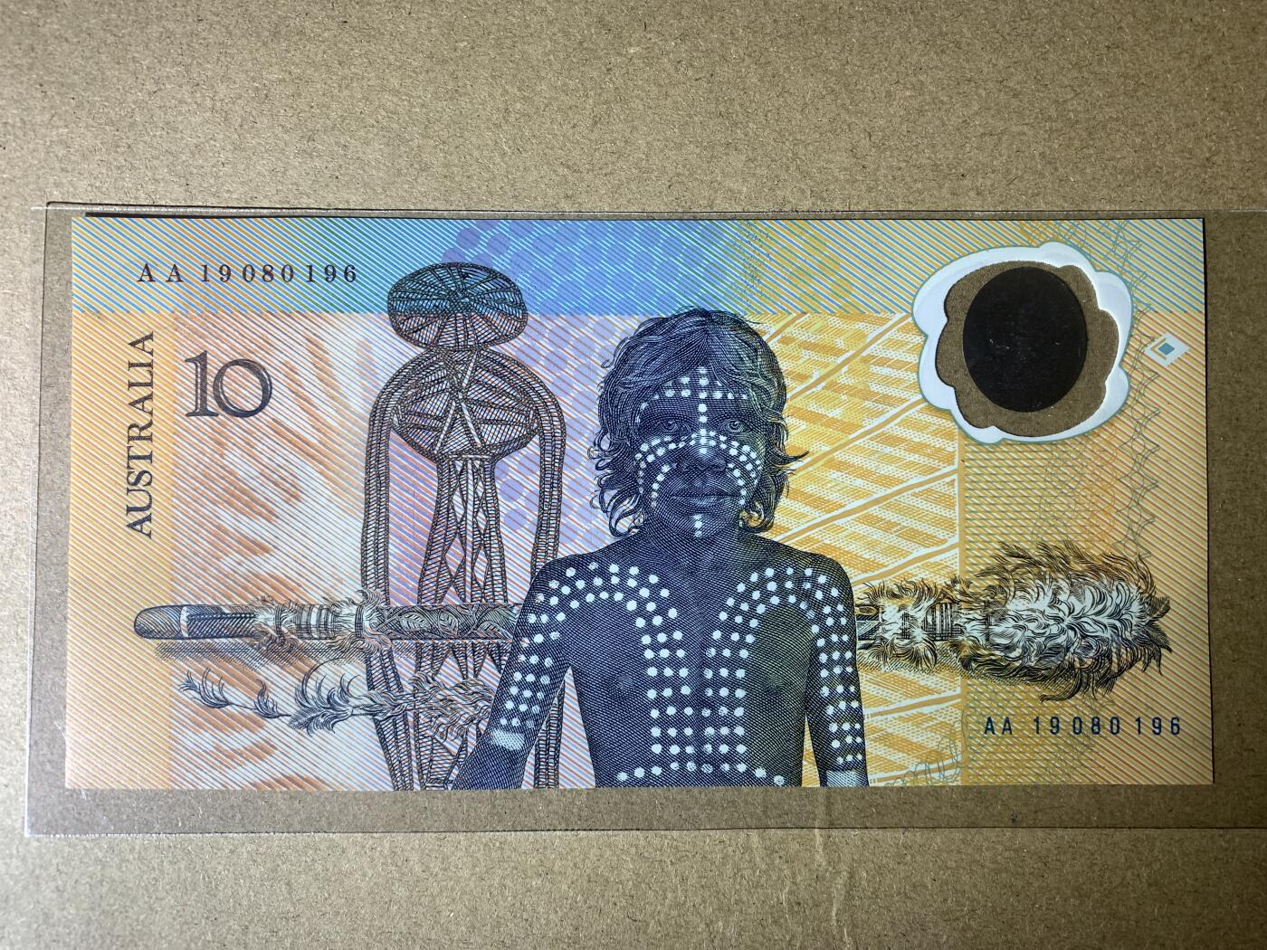 【礼羽收藏】🌏世界钱币拍卖第124期 【AA19080196】全新UNC 1988年澳大利亚10元纪念钞 世界第一张塑料钞 AA首发冠 无3457倒置号 