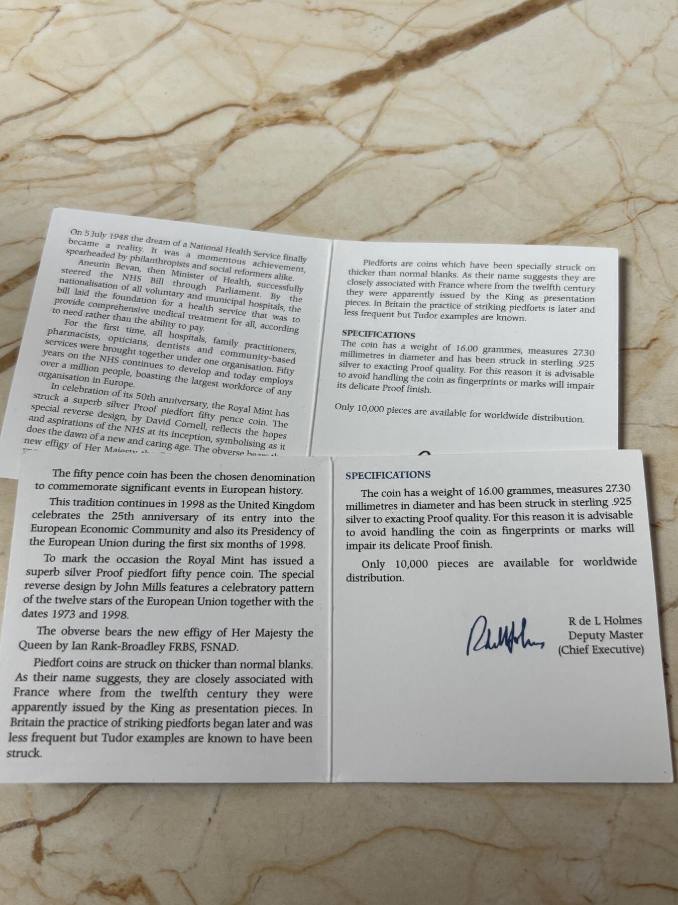 第189期拍卖 英国1998年欧共体和国家医疗50便士加厚银币一对，925银，16克*2，发行10000枚，有氧化