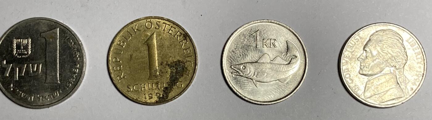 香港10圆双色币等8枚硬币