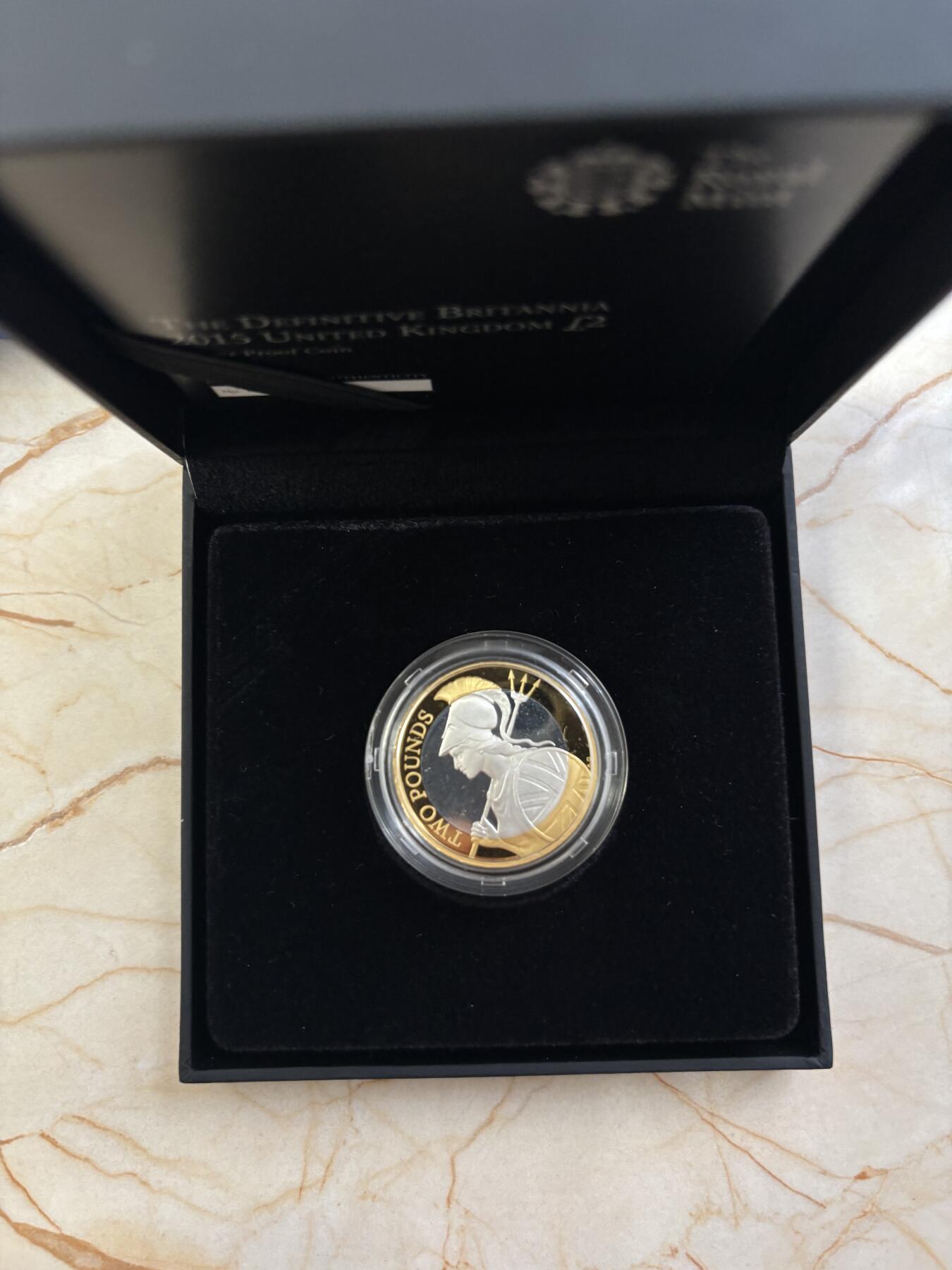 第189期拍卖 英国2015年不列颠女神重生2镑镀金精制纪念银币，925银镀金，12克，发行10500枚