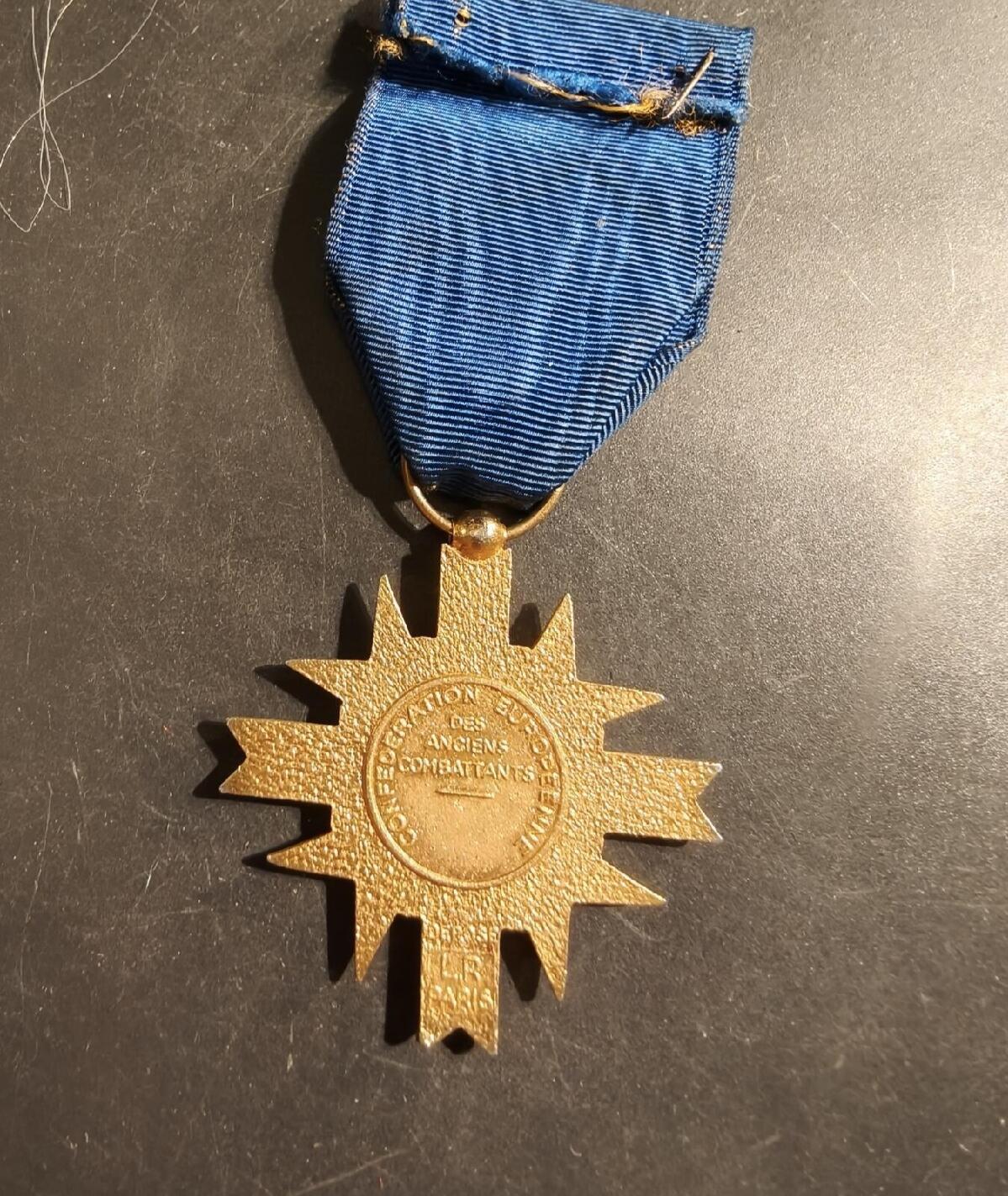 勋章杂货 欧盟老兵十字奖章