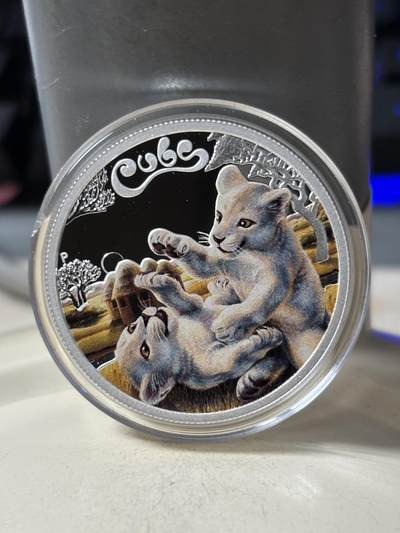 第189期拍卖 - 图瓦卢2016年幼崽白狮宝宝半盎司彩色纪念银币，999银，发行5000枚