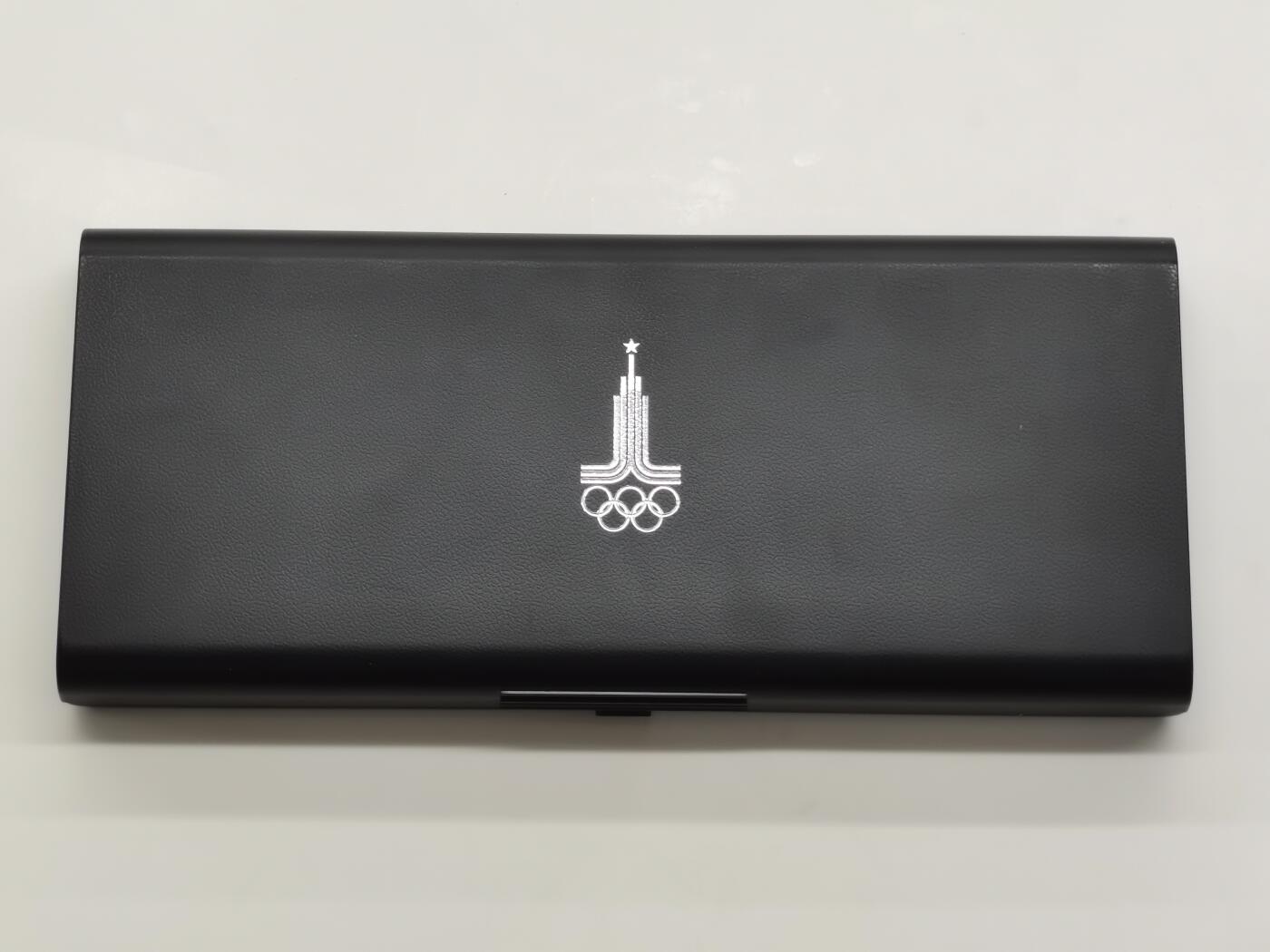 博洋堂世界钱币拍卖第158期（全场包邮） 前苏联1980年莫斯科夏季奥运会纪念银币一组，完全未流通状态。10卢布大银币三枚33 .4g*3=100.2g、5卢布银币两枚16.7 g*2=33.4g，133.6g，900银