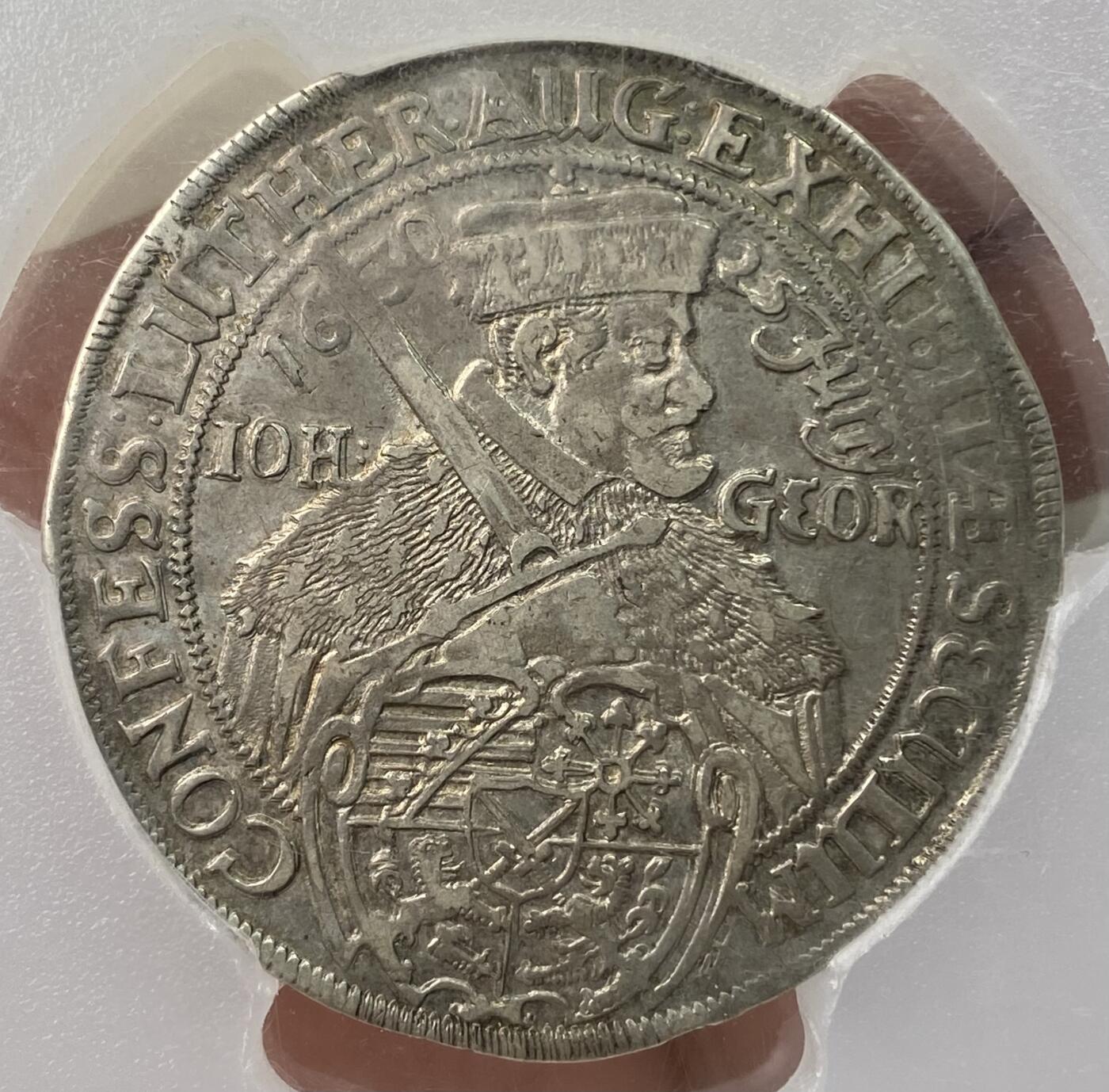 万国钱币拍卖第059期 PCGS AU55 1630神罗萨克森选侯国持剑大泰勒 三十年战争时期名誉品种 纪念奥格斯堡信纲100周年 PCGS加大盒 原味淡彩 PC亚军分 更高仅一枚