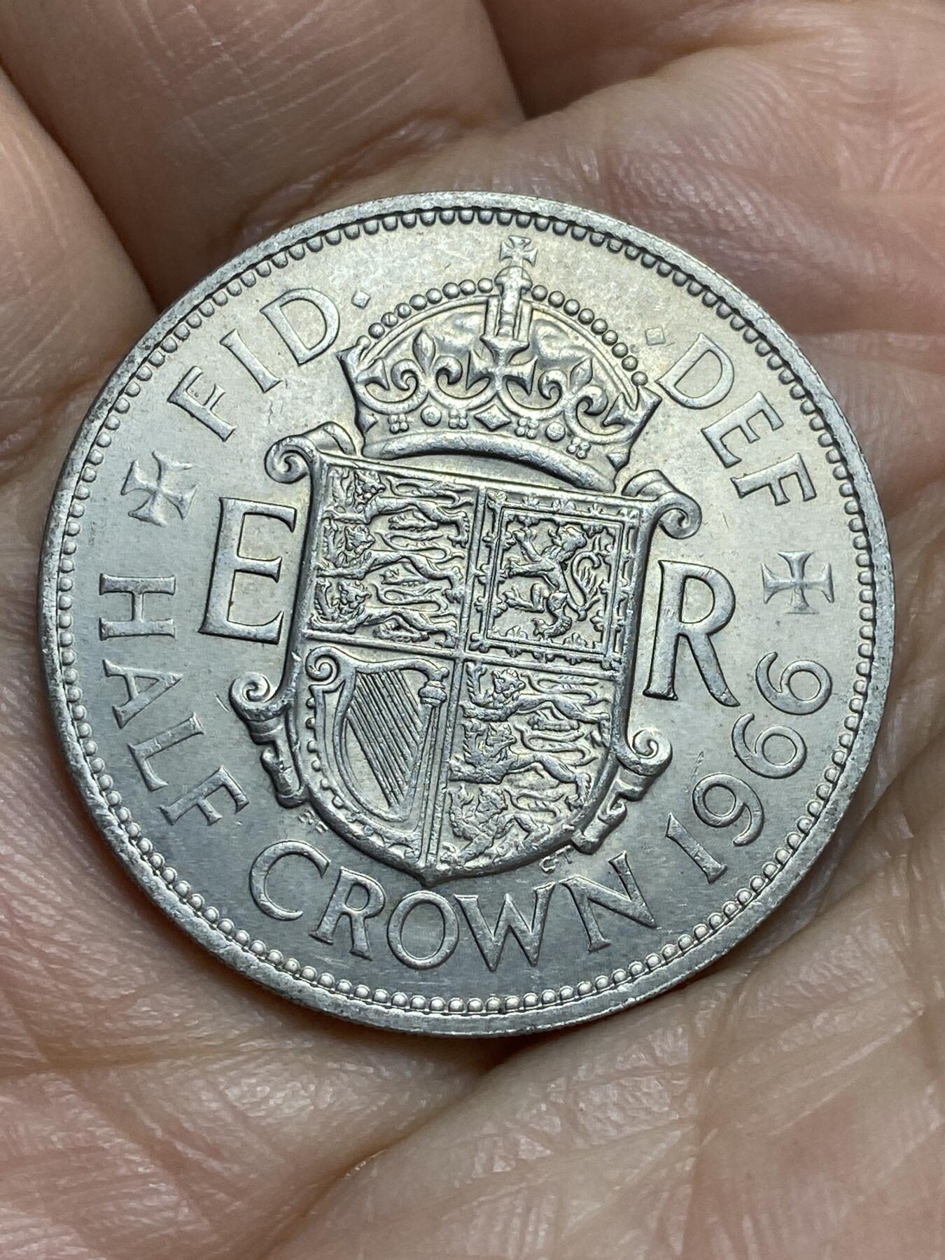 2026年第十四场(总第一百八十三场）外国好品散币场(免佣金) 英国🇬🇧1966年半克朗(伊丽莎白二世青年桂冠第二版)