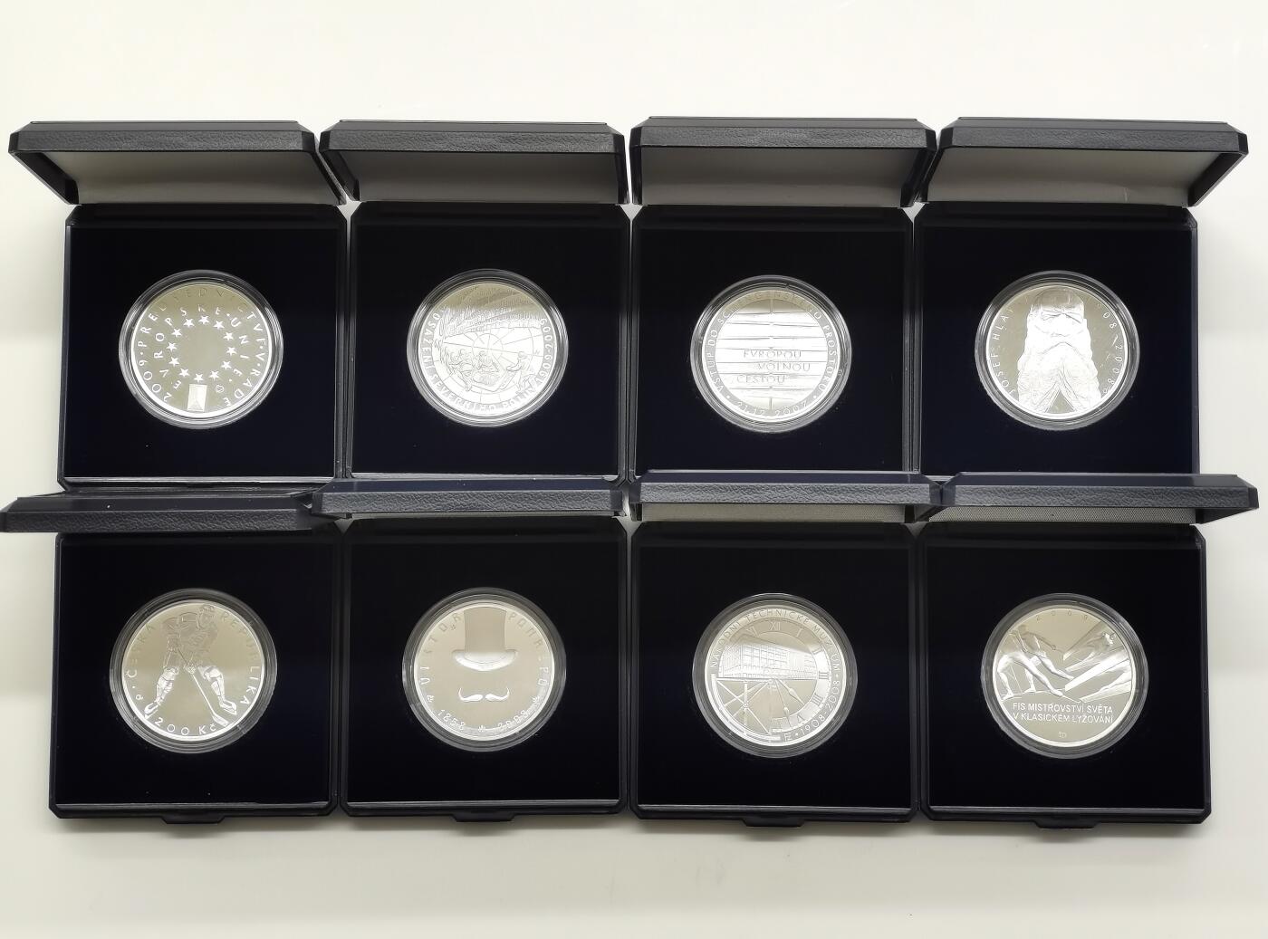 博洋堂世界钱币拍卖第158期（全场包邮） 捷克200克朗精制纪念银币一组8枚，带盒
