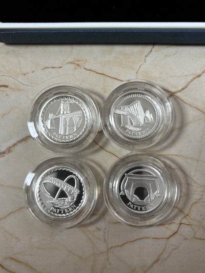 第189期拍卖 - 英国2003年桥梁系列1英镑精制纪念银币4枚全套，925银，9.5克*4