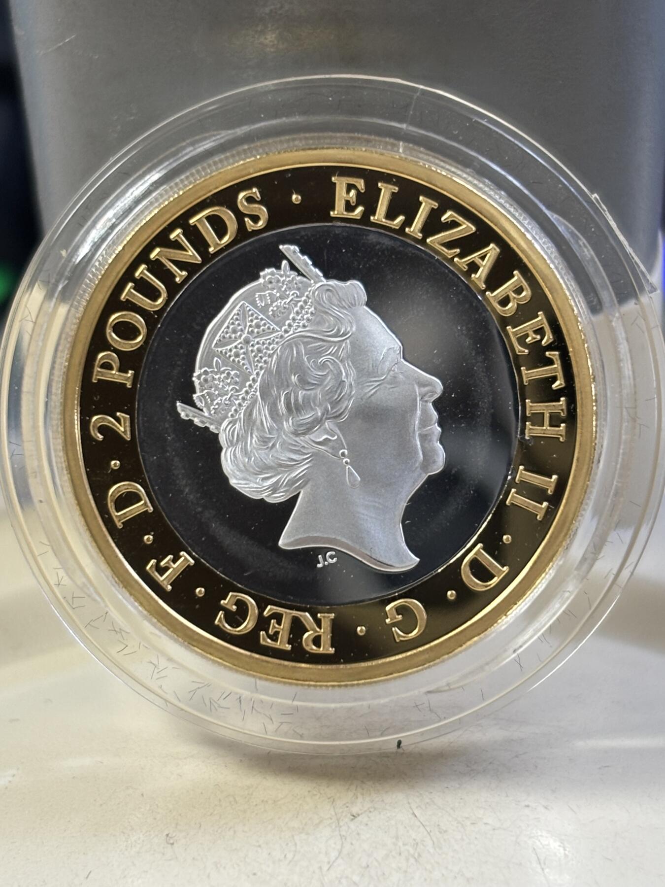 第189期拍卖 英国2018年科学怪人2镑双色加厚精制纪念银币，925银镀金，24克，发行1818枚