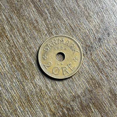 【春节前最后一拍，下一场3.3号】★第139场★散币场。不寄存，30包邮。不满30元，支付5元运费。《接受代拍 代送NGC评级》 - 65【无寄存】1939 丹麦 2欧尔 铜币