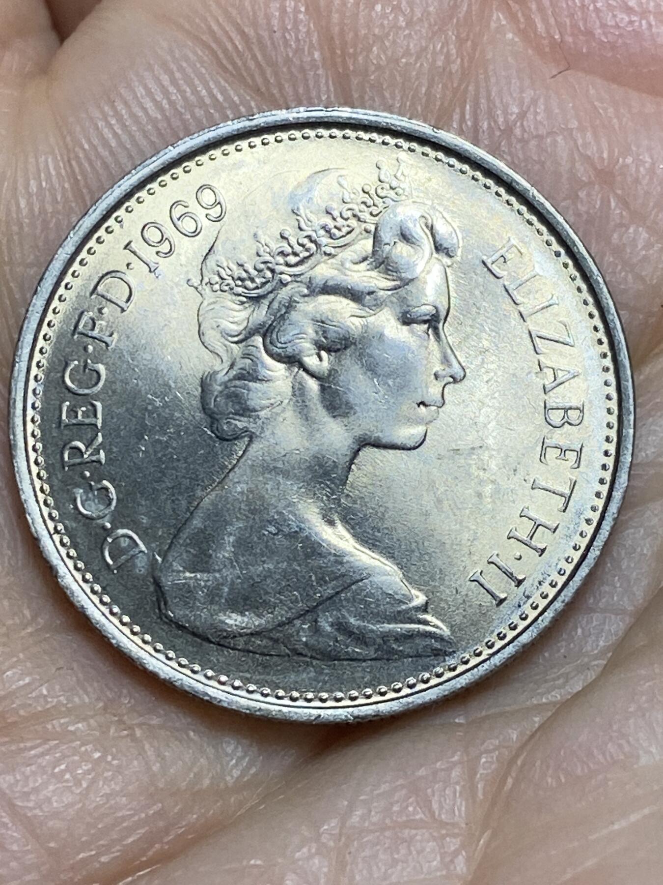 2026年第十四场(总第一百八十三场）外国好品散币场(免佣金) 英国🇬🇧1969年5新便士(伊丽莎白二世中年花冠，十进制第一版)