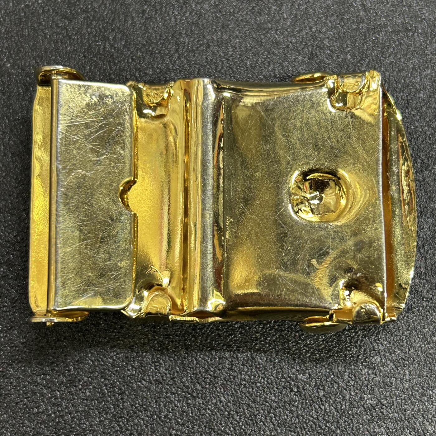 西秦中古拍卖第七十四期 泰国民防武装腰带扣 少见