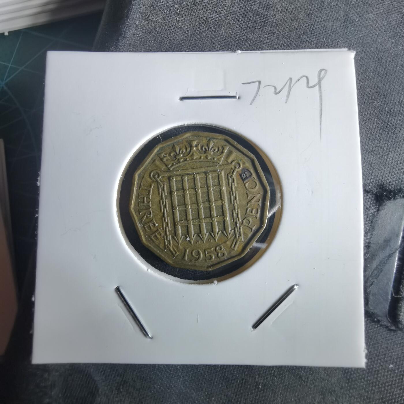 沼泽如烟--第972场 英国1958年3便士