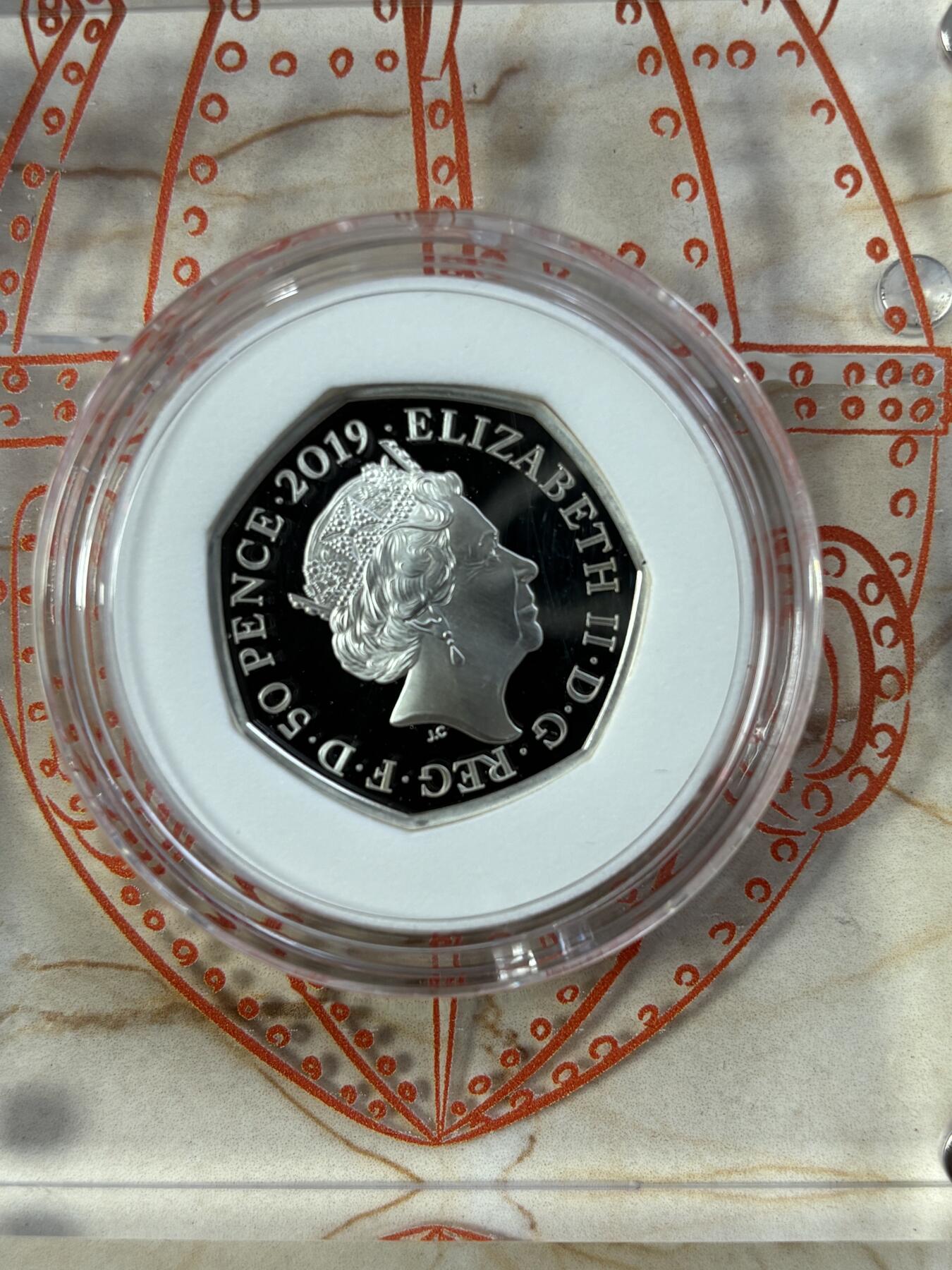 第189期拍卖 英国2019年超级无敌掌门狗华莱士和格罗米特银币，925银，8克，发行25000枚