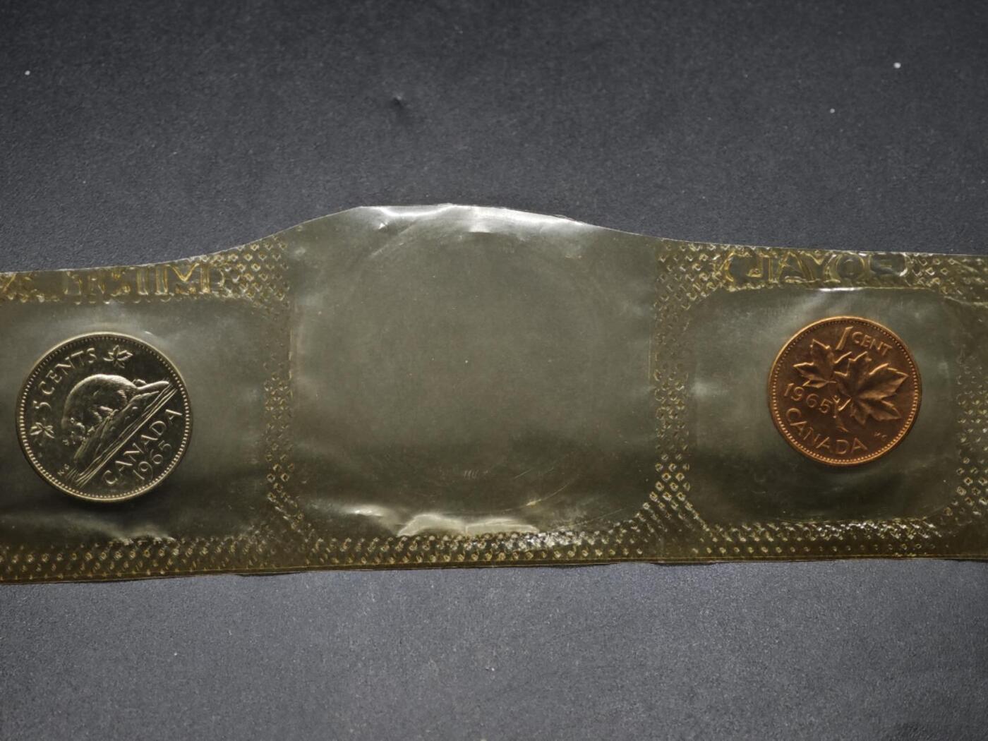 【淘币小摊】限时拍第八百五十三拍  散币银币场  满百包邮可预留两周  周一统一发货  加拿大1965年2枚塑封