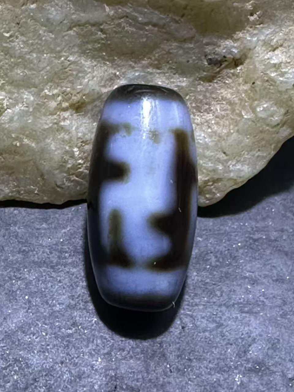 仅此一颗，精品藏传万字符天珠一颗，