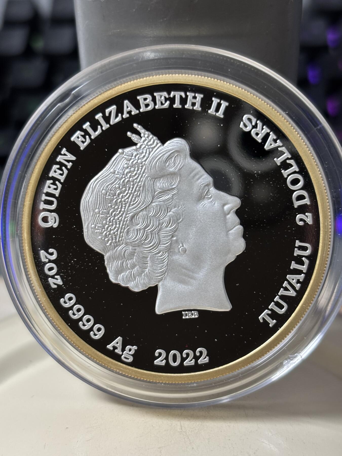 第189期拍卖 图瓦卢2022年图坦卡蒙发现2盎司镀金彩色纪念银币，9999银，发行2000枚，