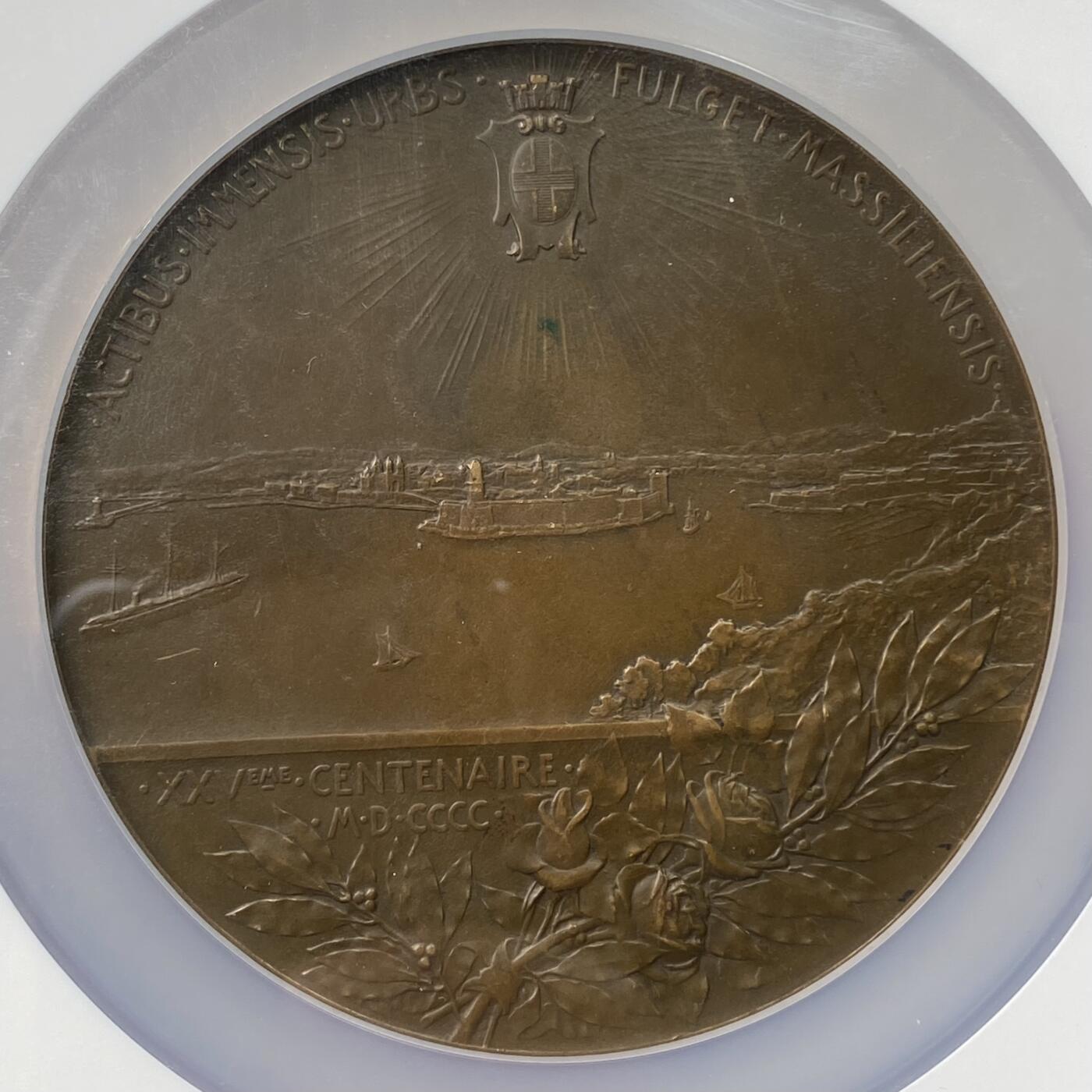 万国钱币拍卖第059期 NGC MS62 1900法国第三共和国马赛建城2500周年纪念大铜章 塞戈布里吉斯国王和他的女儿吉普蒂斯向希腊人普洛蒂斯赠送花瓶 81MM 192.7G大规格