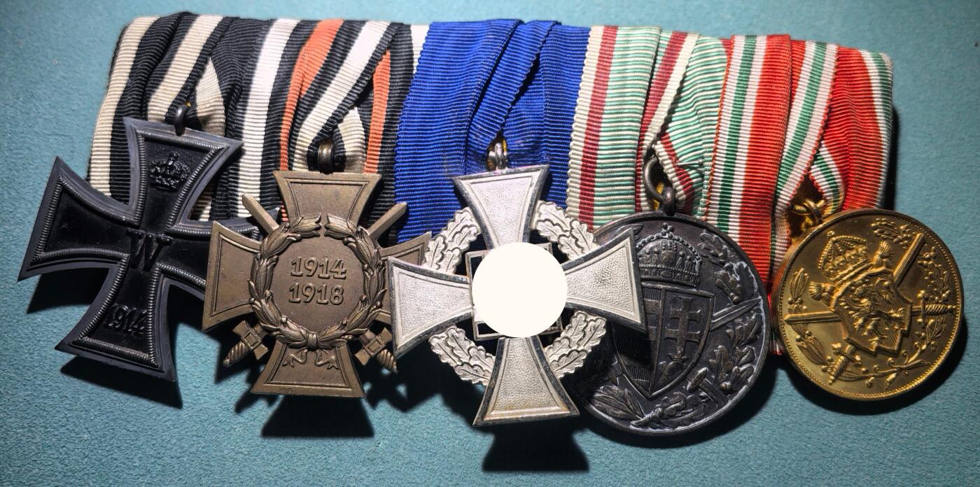 盛世勋华——号角文化勋章邮票专场拍卖第301期 德国（1939）阅兵式五联排 包括一战二级铁十字勋章/佩剑兴登堡十字奖章/银级忠诚服务奖章/匈牙利王国一战纪念奖章/保加利亚王国一战纪念奖章等