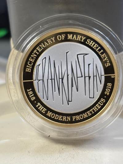 第189期拍卖 - 英国2018年科学怪人2镑双色加厚精制纪念银币，925银镀金，24克，发行1818枚