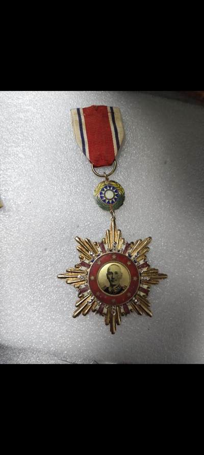 民国八年抗战胜利原绶带。证书不包含在内 - 民国八年抗战胜利原绶带。证书不包含在内