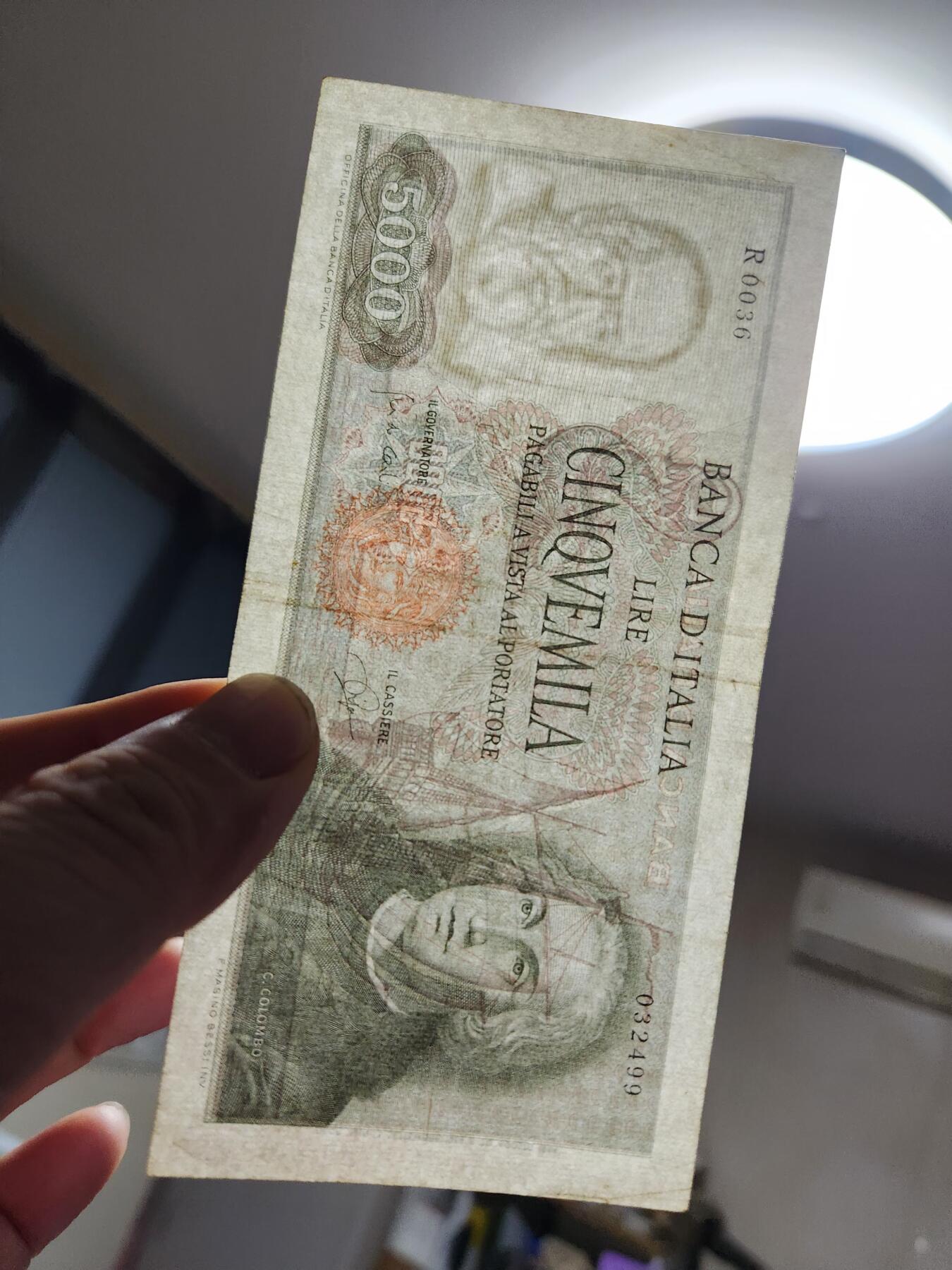 1月23号晚上8点 外国纸币自动截拍第12场 意大利5000稀少版