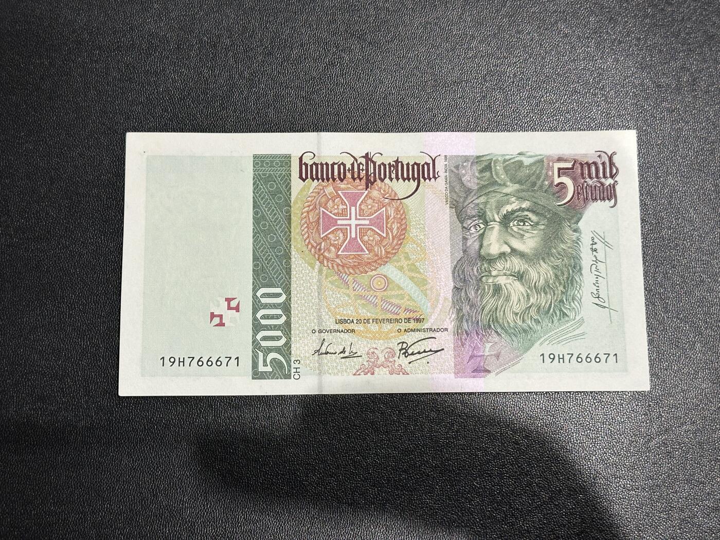 《外钞收藏家》第六百零四期（精品场）（本平台长期征集拍品、欢迎藏友们联系合作） 1997年葡萄牙5000 AU品相 尾71 含666