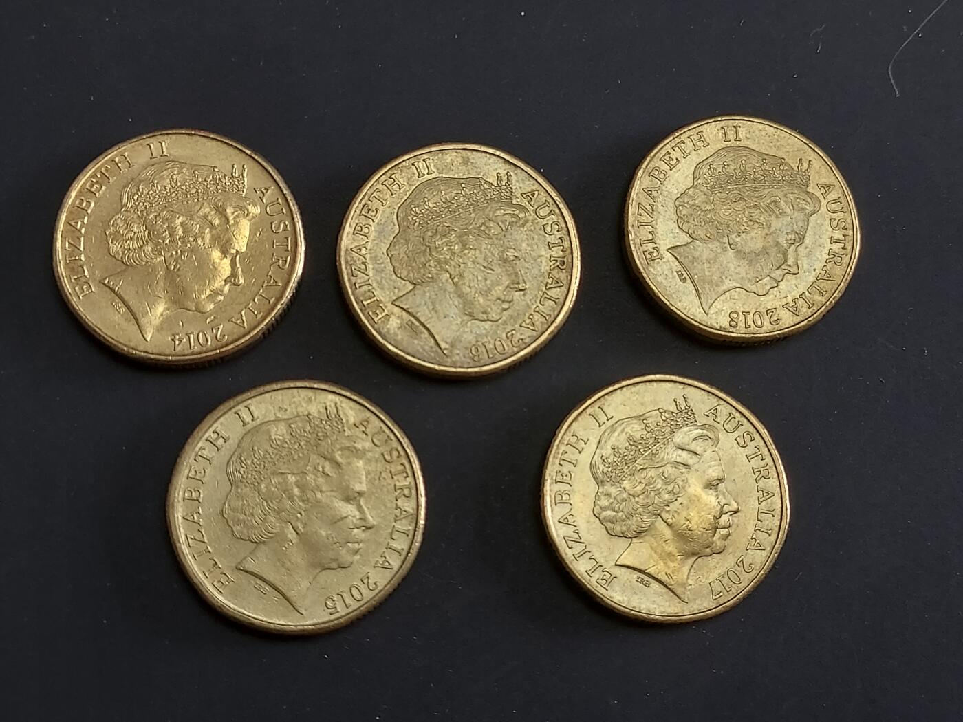 博彦收藏   1月28日 8点 钱币专场 全场包邮 澳洲 2014-2018 澳纽军团纪念币1元 5枚