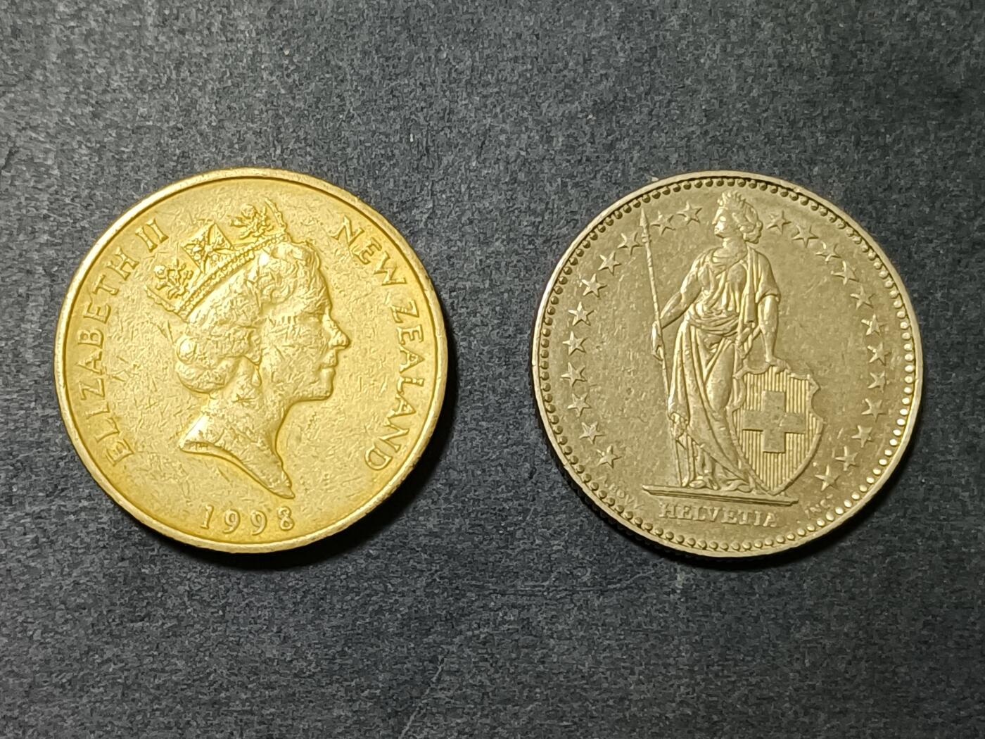 【游宝包邮场】乙巳蛇年第111期 周六集拍 新西兰2元 瑞士2法郎