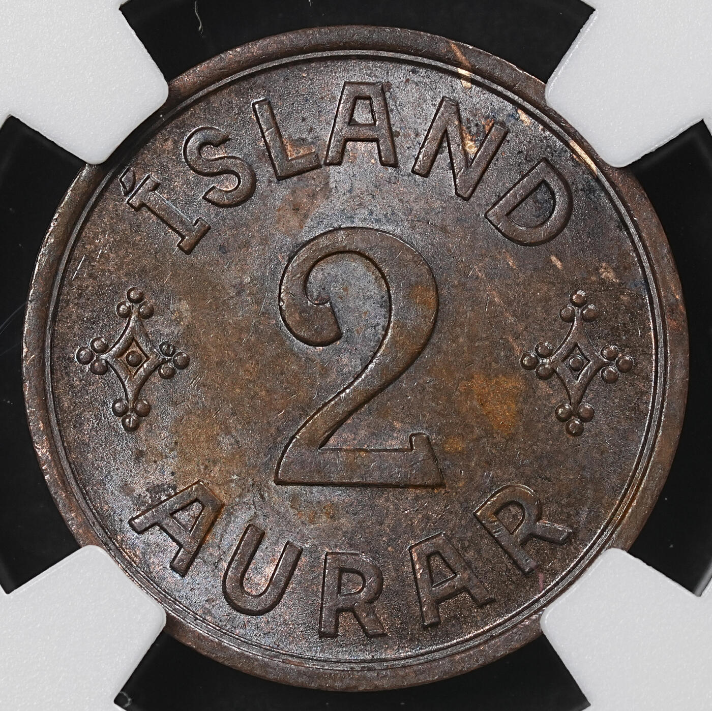 修遠堂世界钱币第102期 NGC MS62BN 1940年冰岛2 AURAR