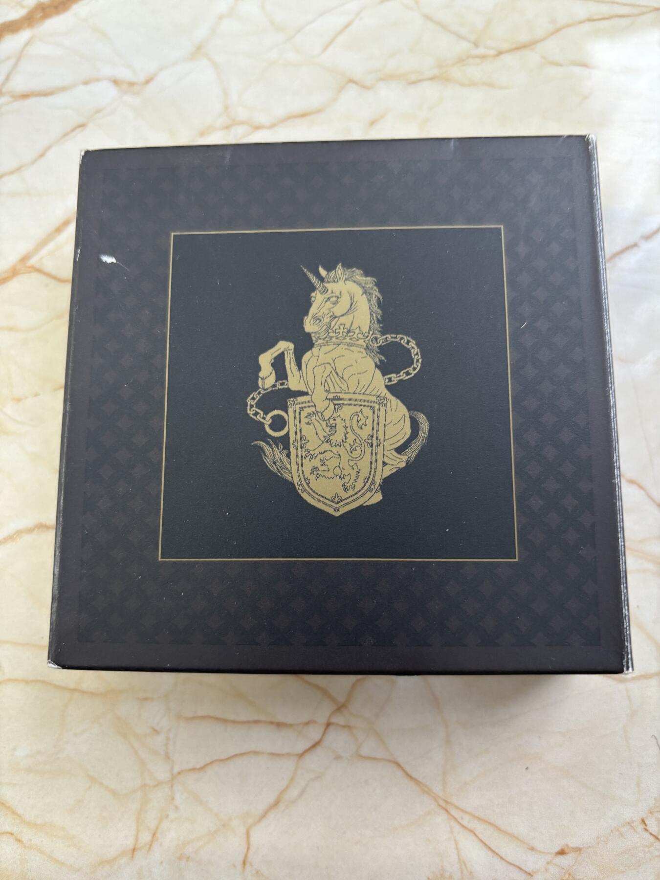 第189期拍卖 英国2017年女王神兽系列2苏格兰独角兽精制银币，999银，发行量6000枚，有氧化